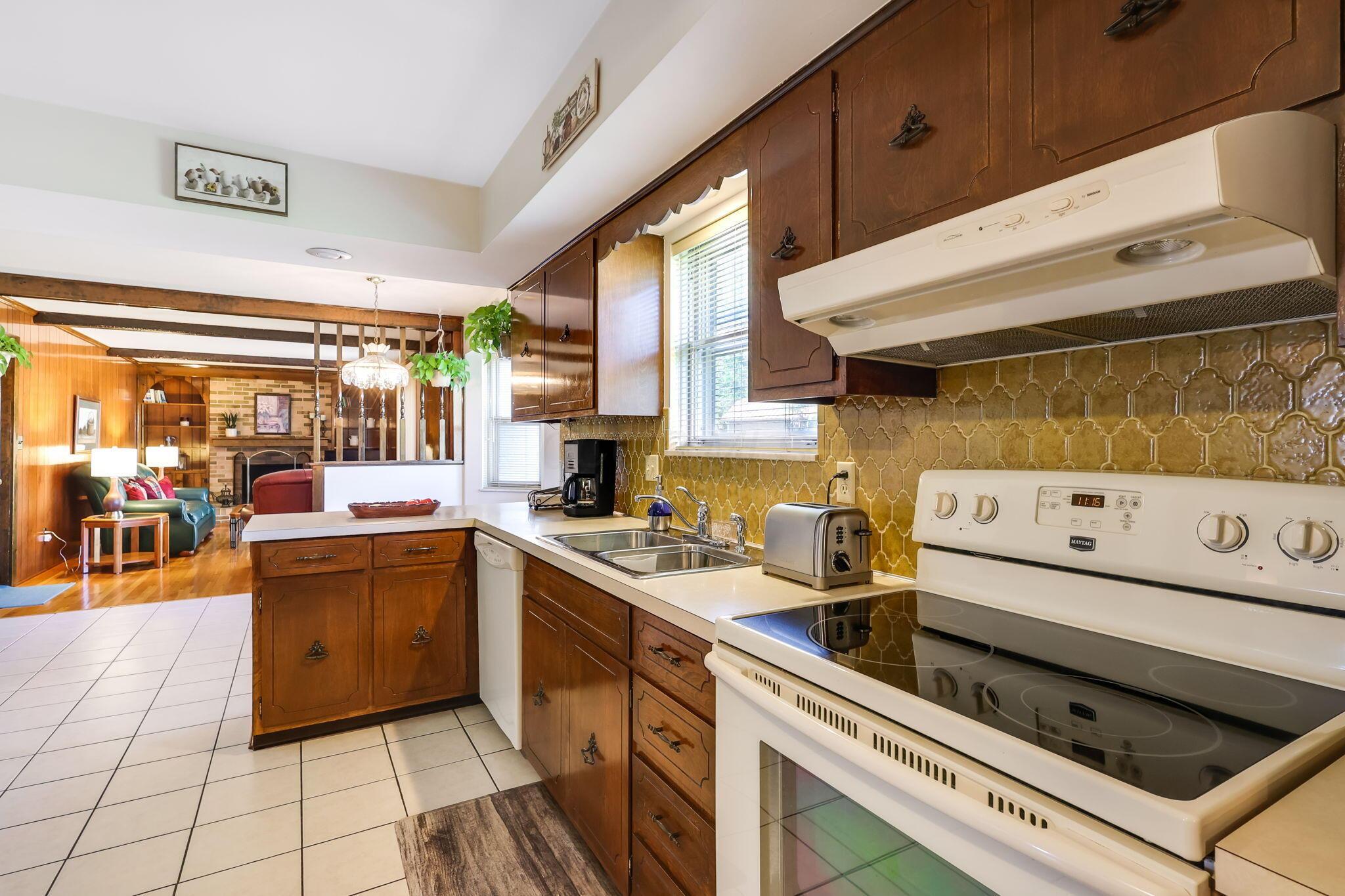 5253 Arrowood Loop E Property Photo 11
