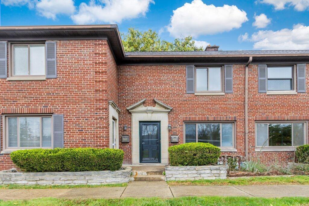 4067 Indianola Avenue, 2B