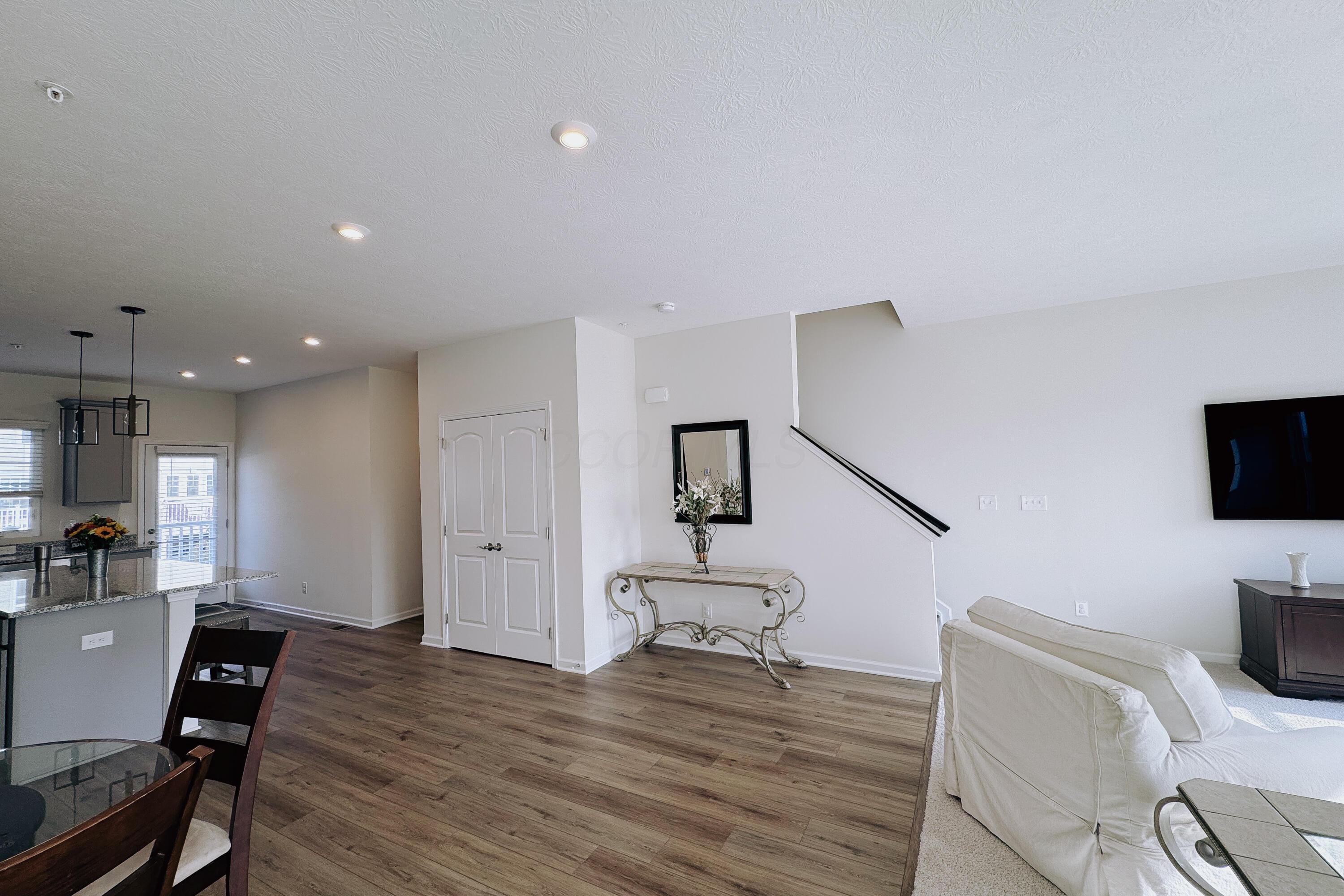 4176 John Shields Parkway, 202 Property Photo 21