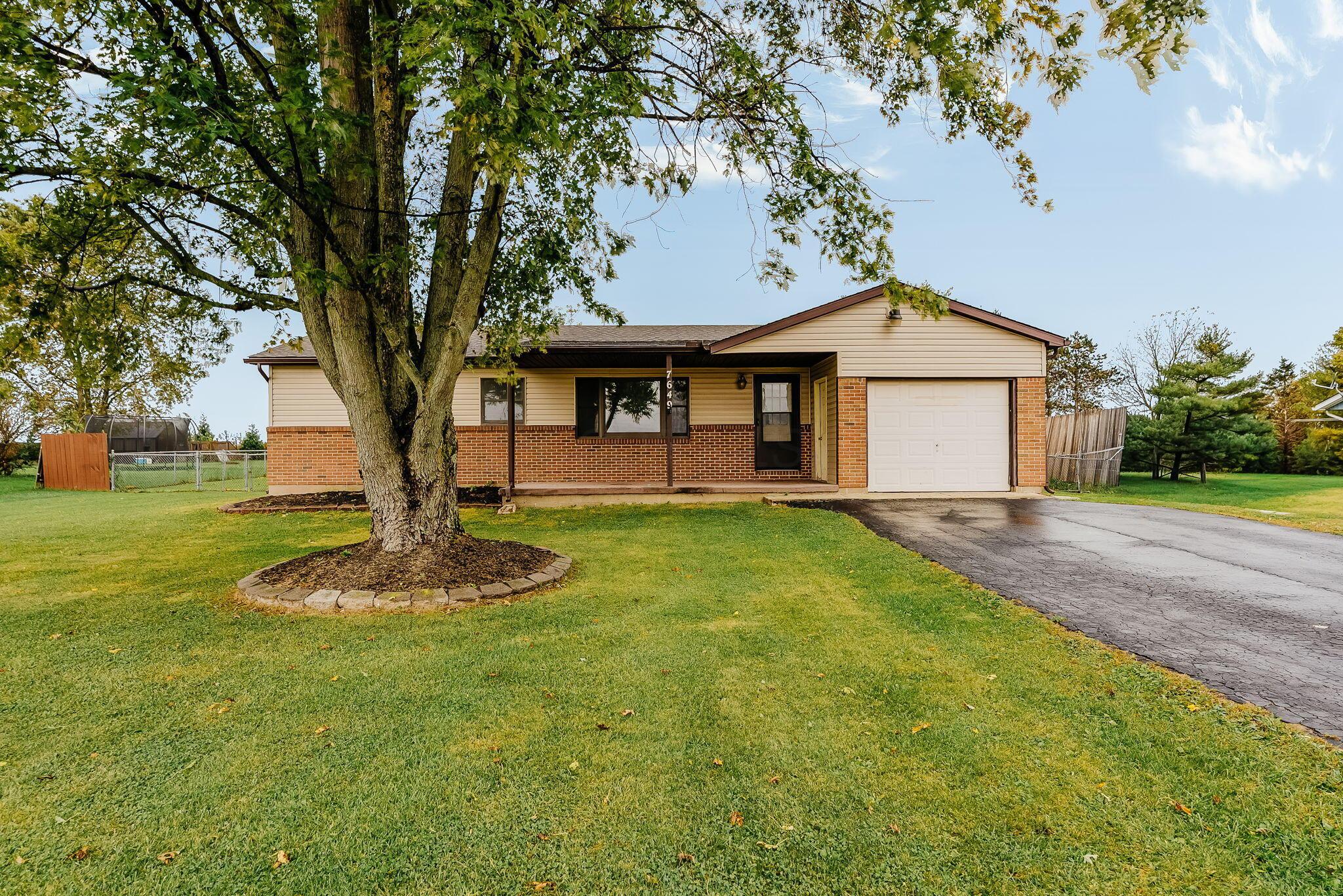 7649 White Oak Road Ne Property Photo 1