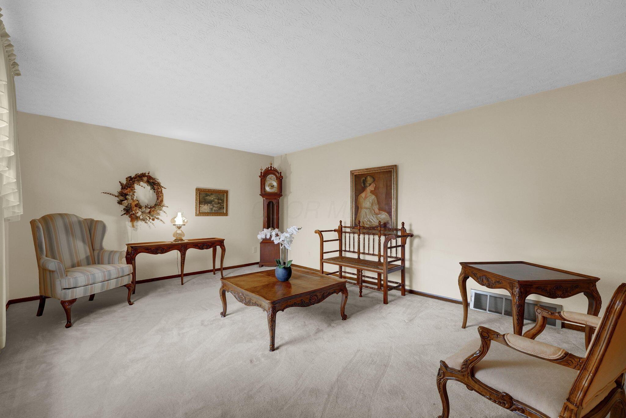 41 Flintlock Way Property Photo 6