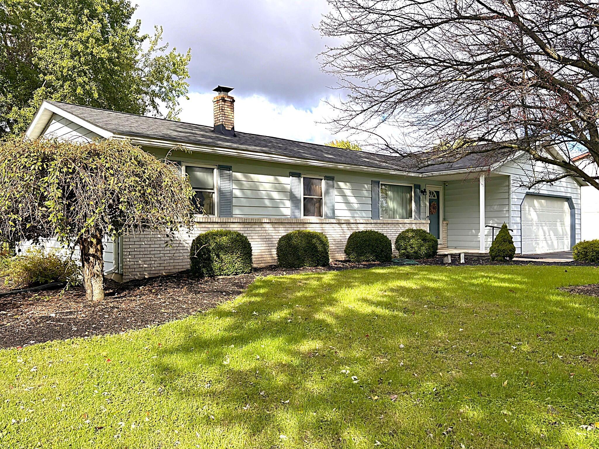 1381 Surrey Downs Road Property Photo 1