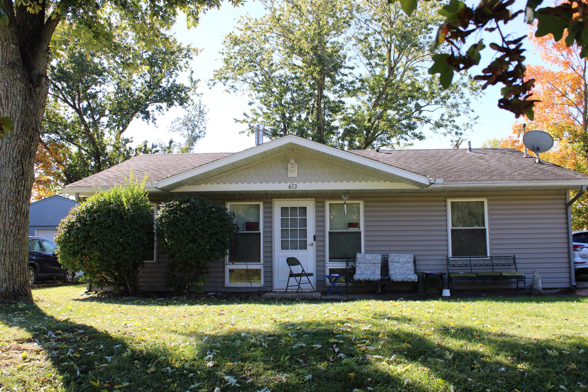 613 W William Street Property Photo 1