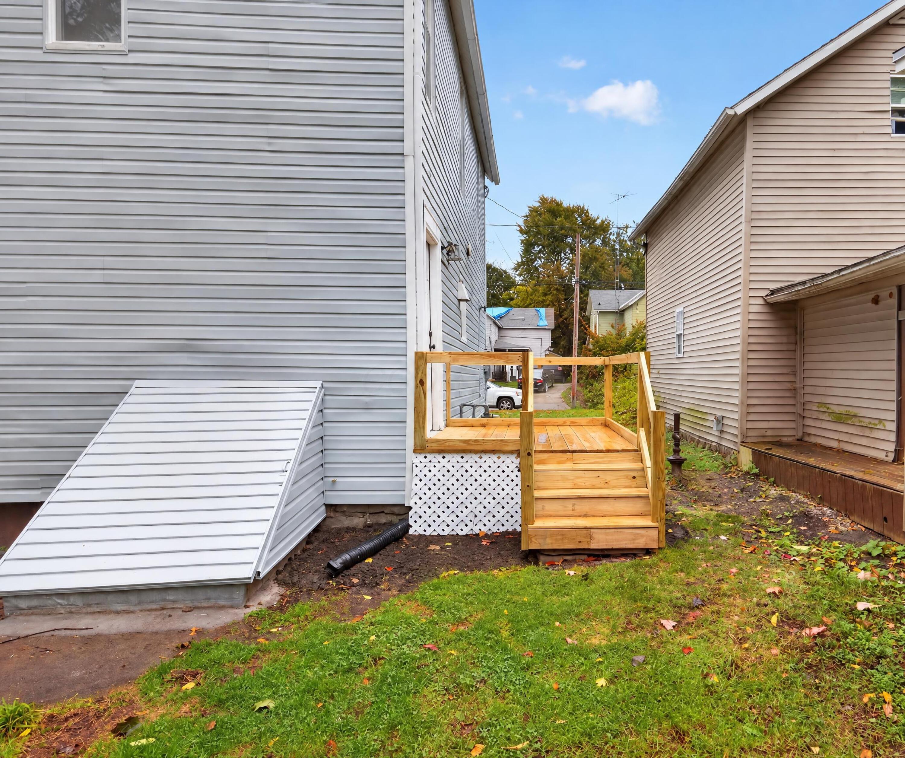 427 Park Street Property Photo 6