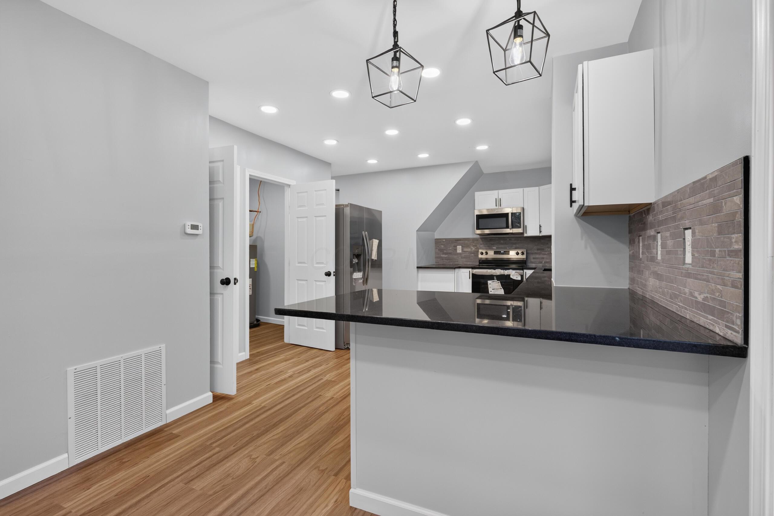 427 Park Street Property Photo 12