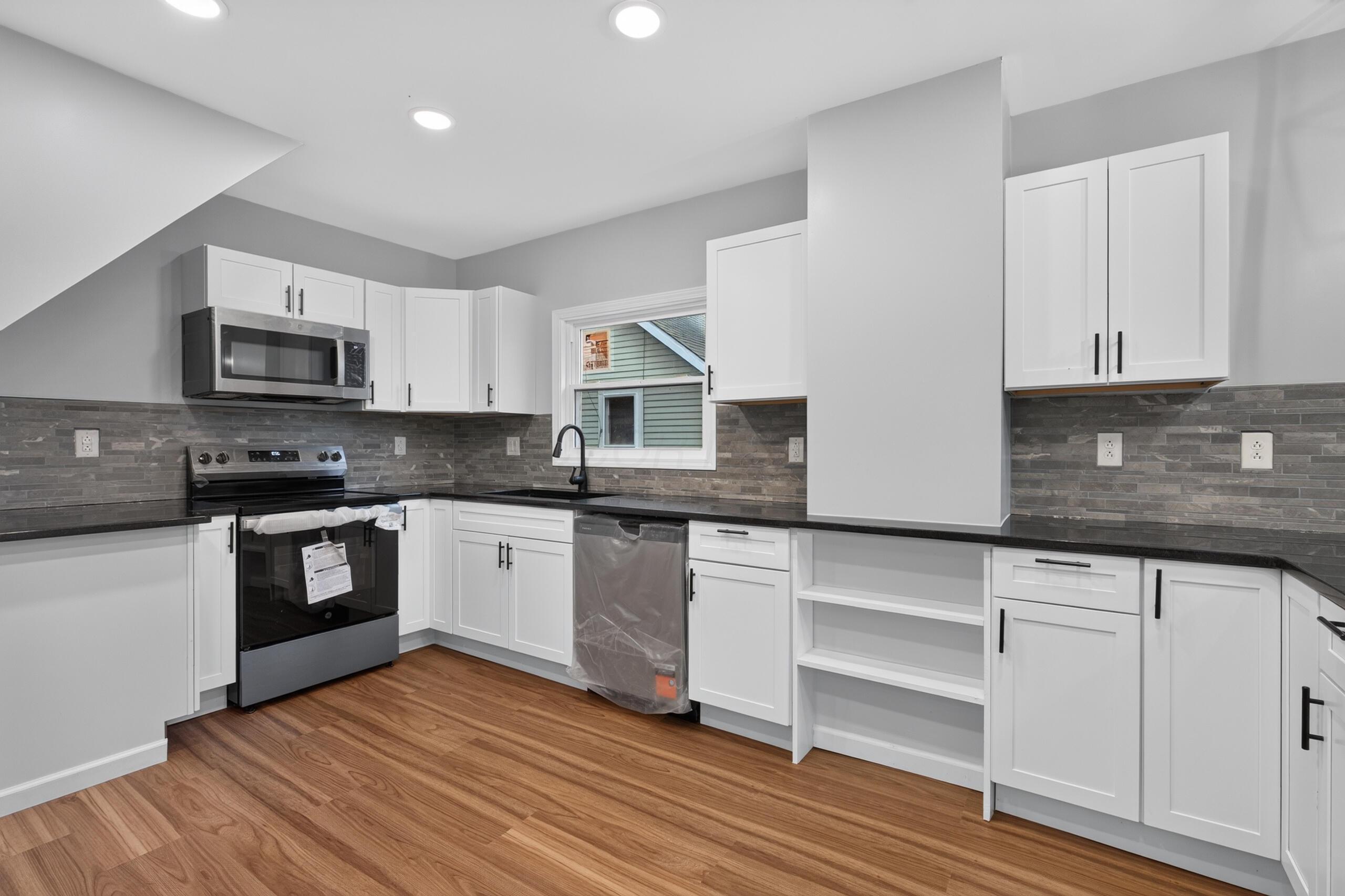 427 Park Street Property Photo 16