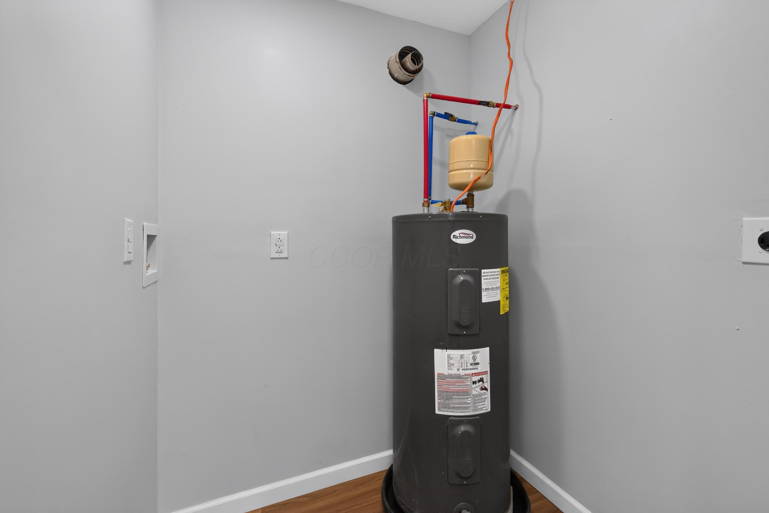 427 Park Street Property Photo 19