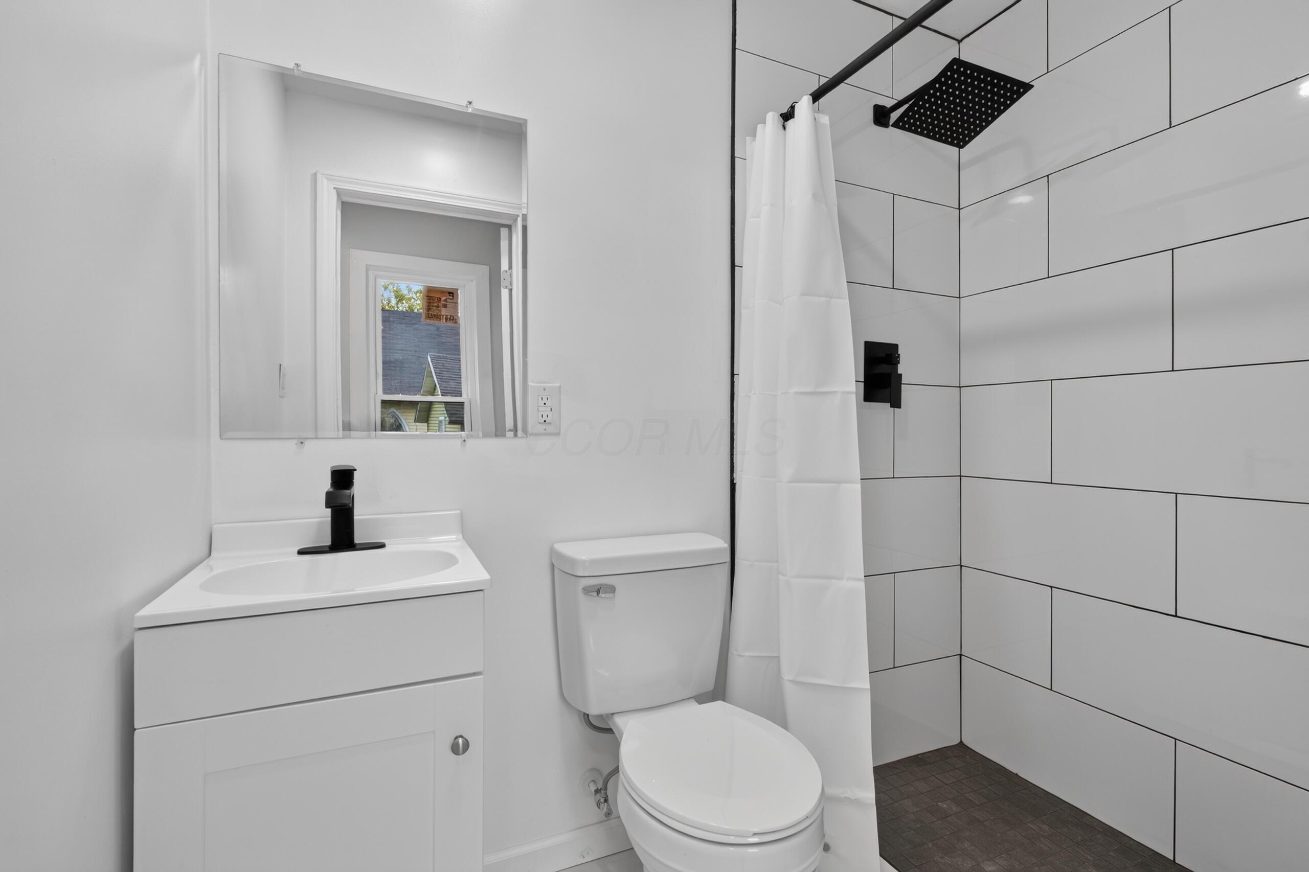 427 Park Street Property Photo 29