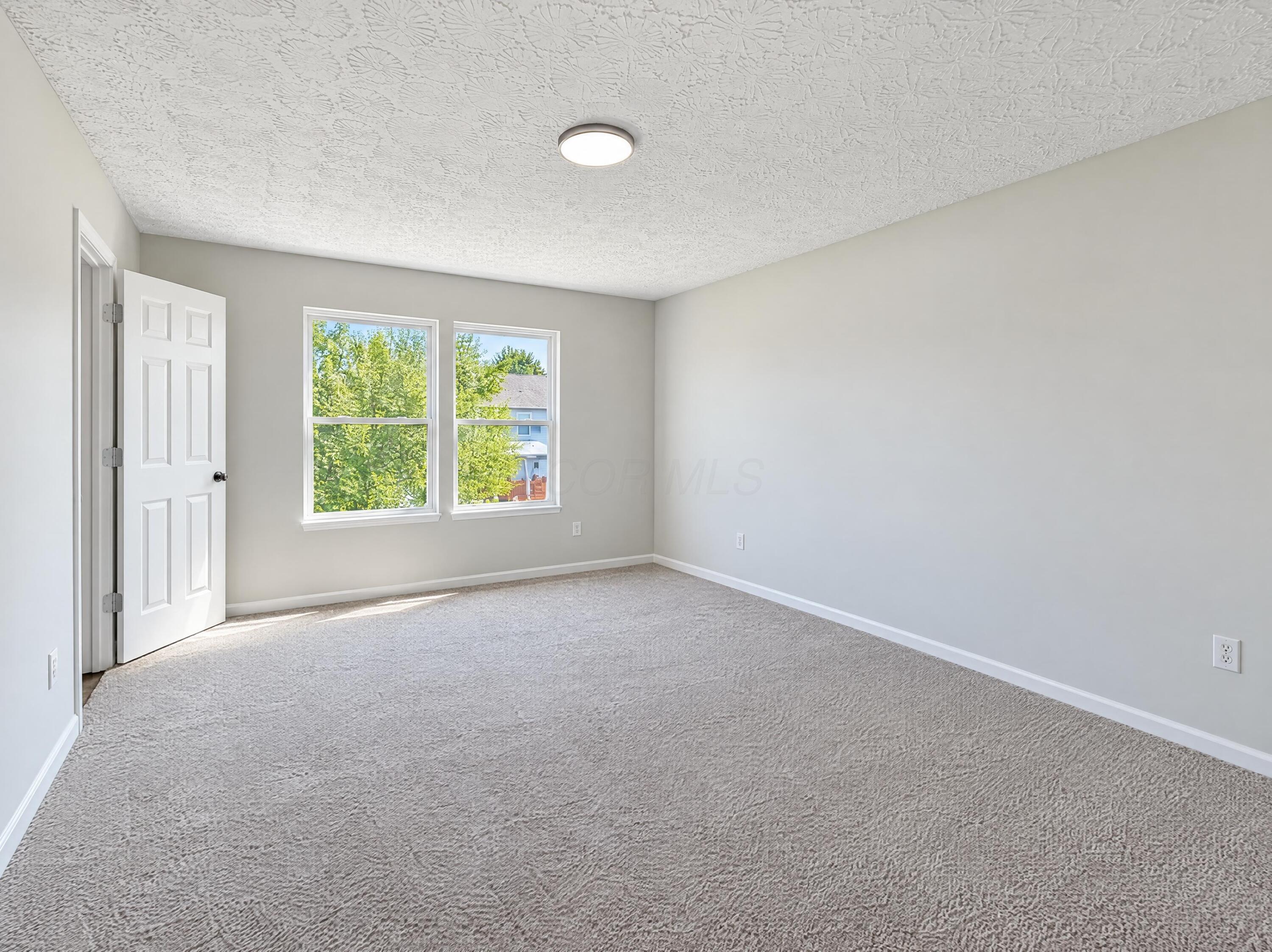 3308 Kady Lane Property Photo 4