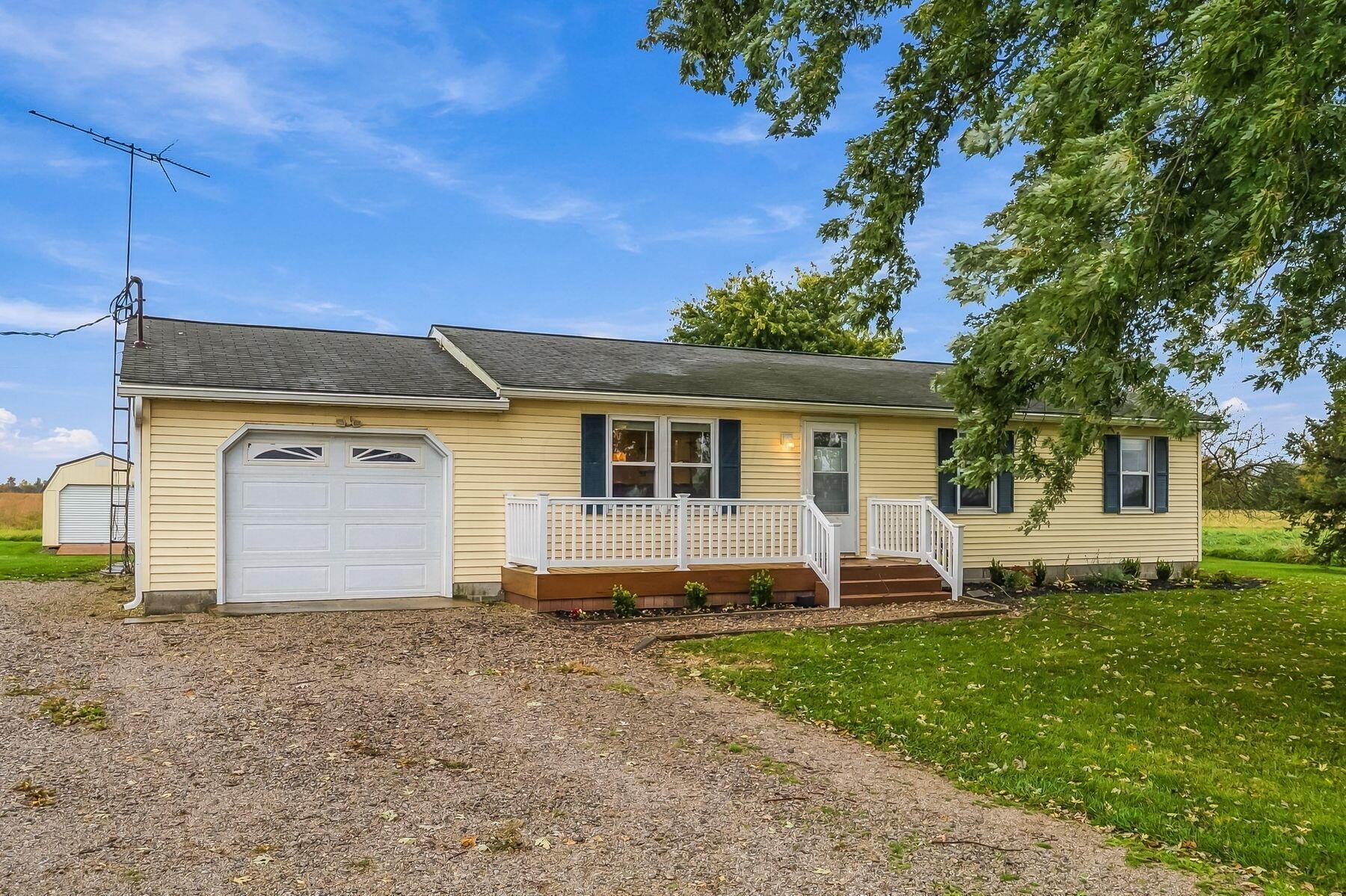 3366 Larue Prospect Road S Property Photo 1