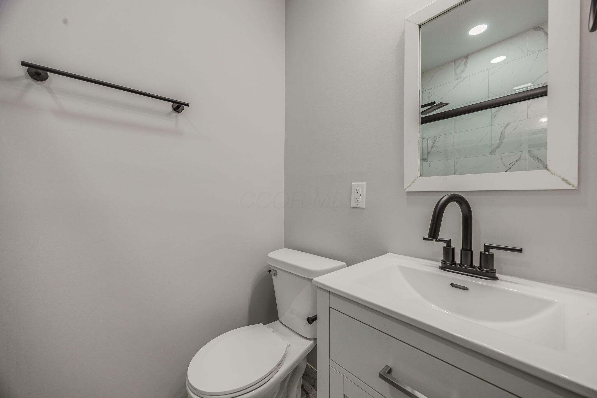 1122-1124 N High Street, 4 Property Photo 11