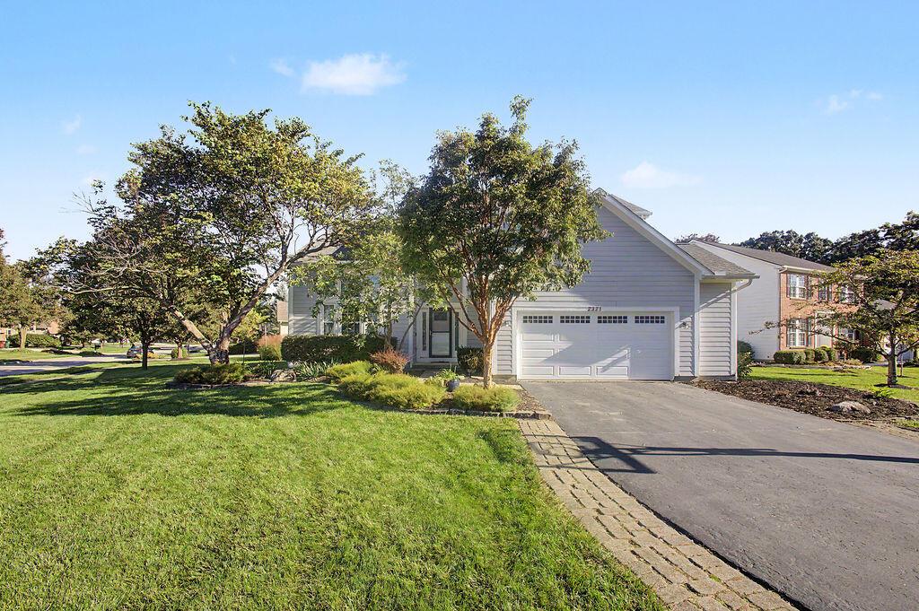 2321 Narrow Leaf Court Property Photo 1