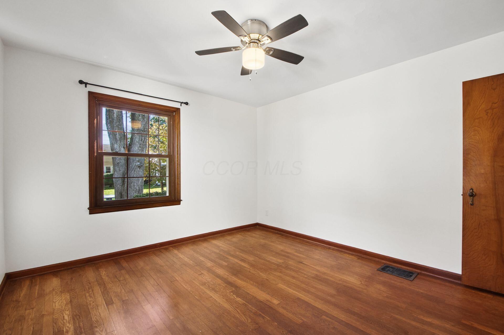 903 Chelsea Avenue Property Photo 18