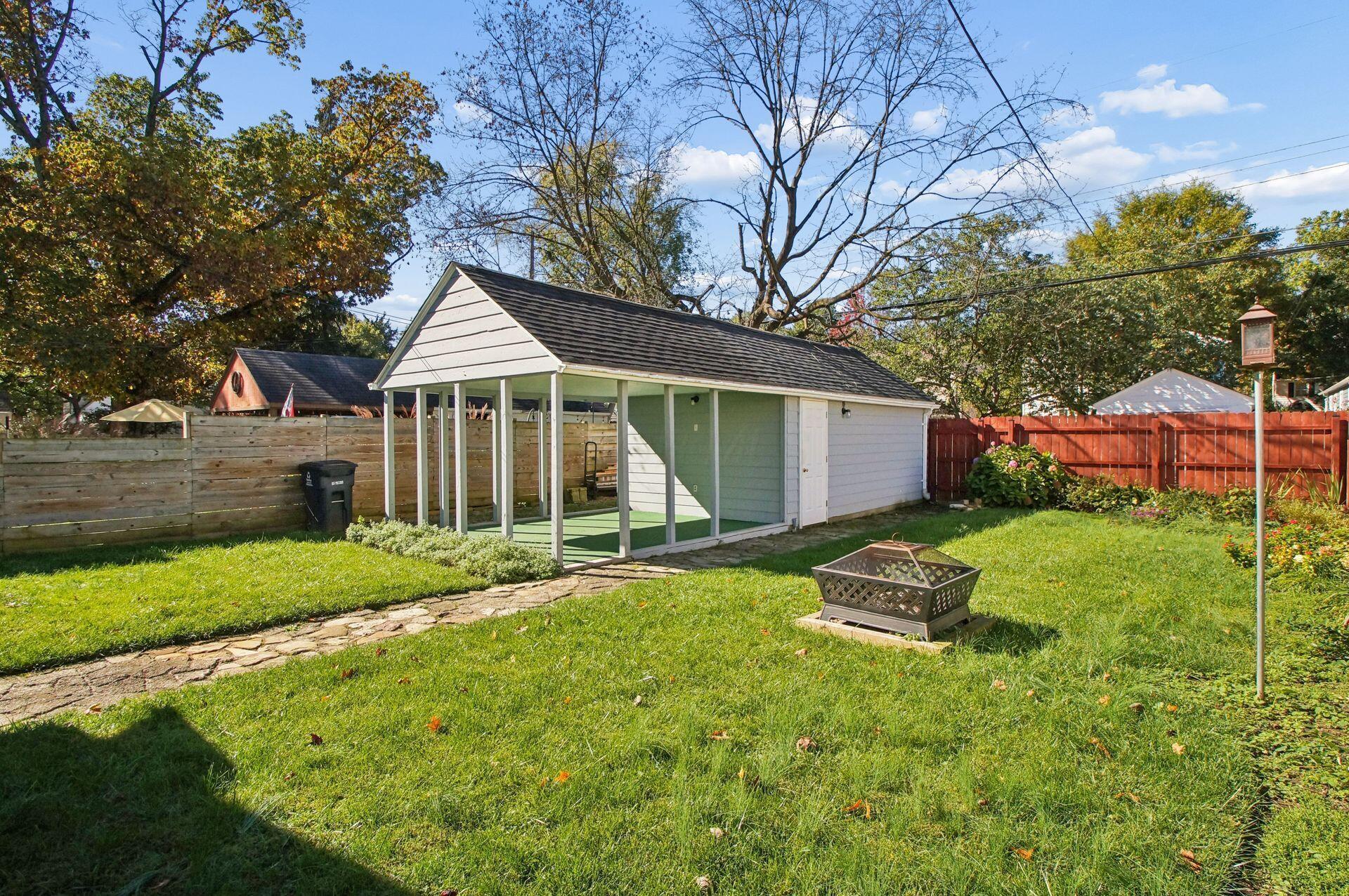 903 Chelsea Avenue Property Photo 36