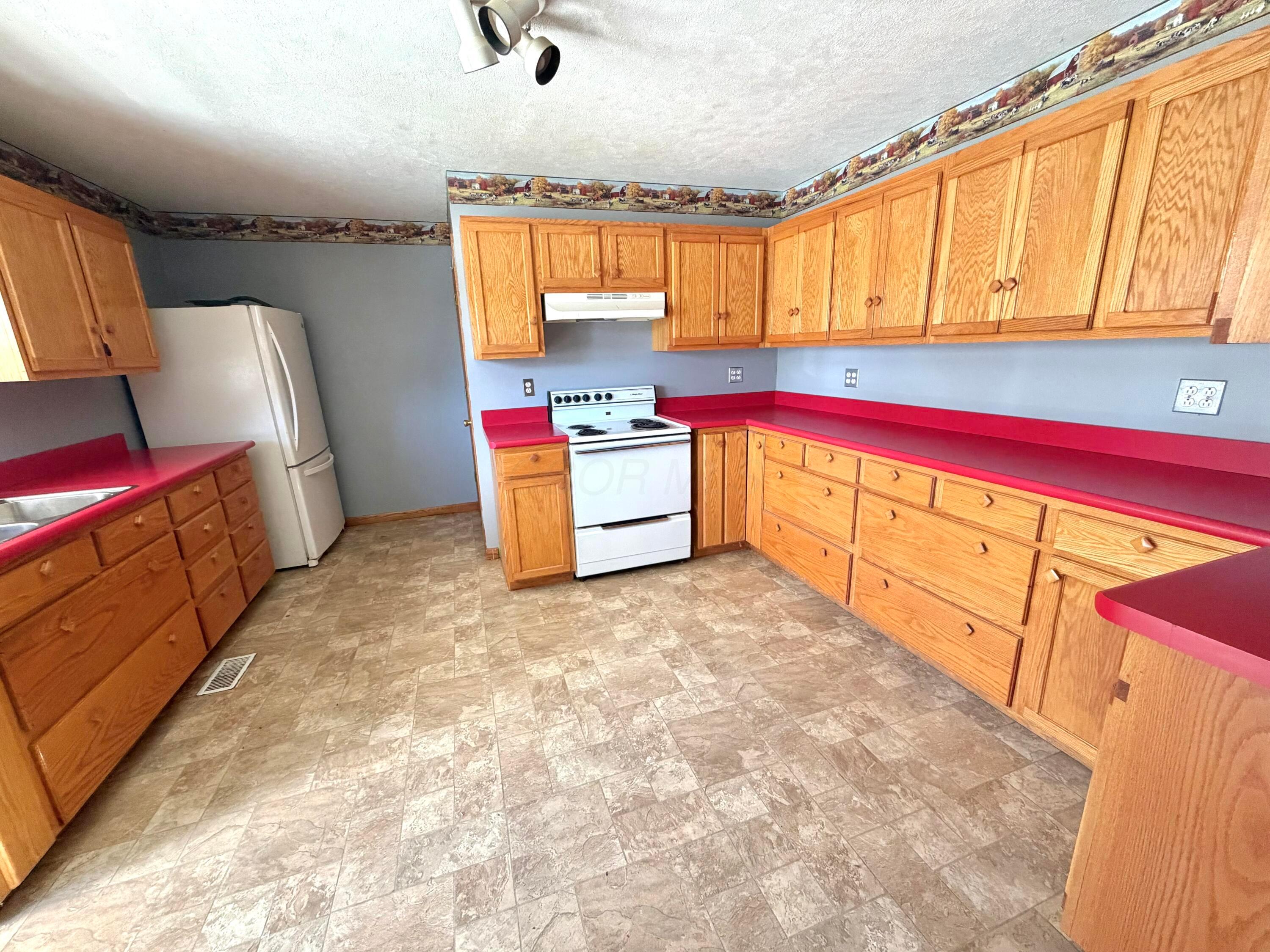 7835 Center Street Property Photo 8