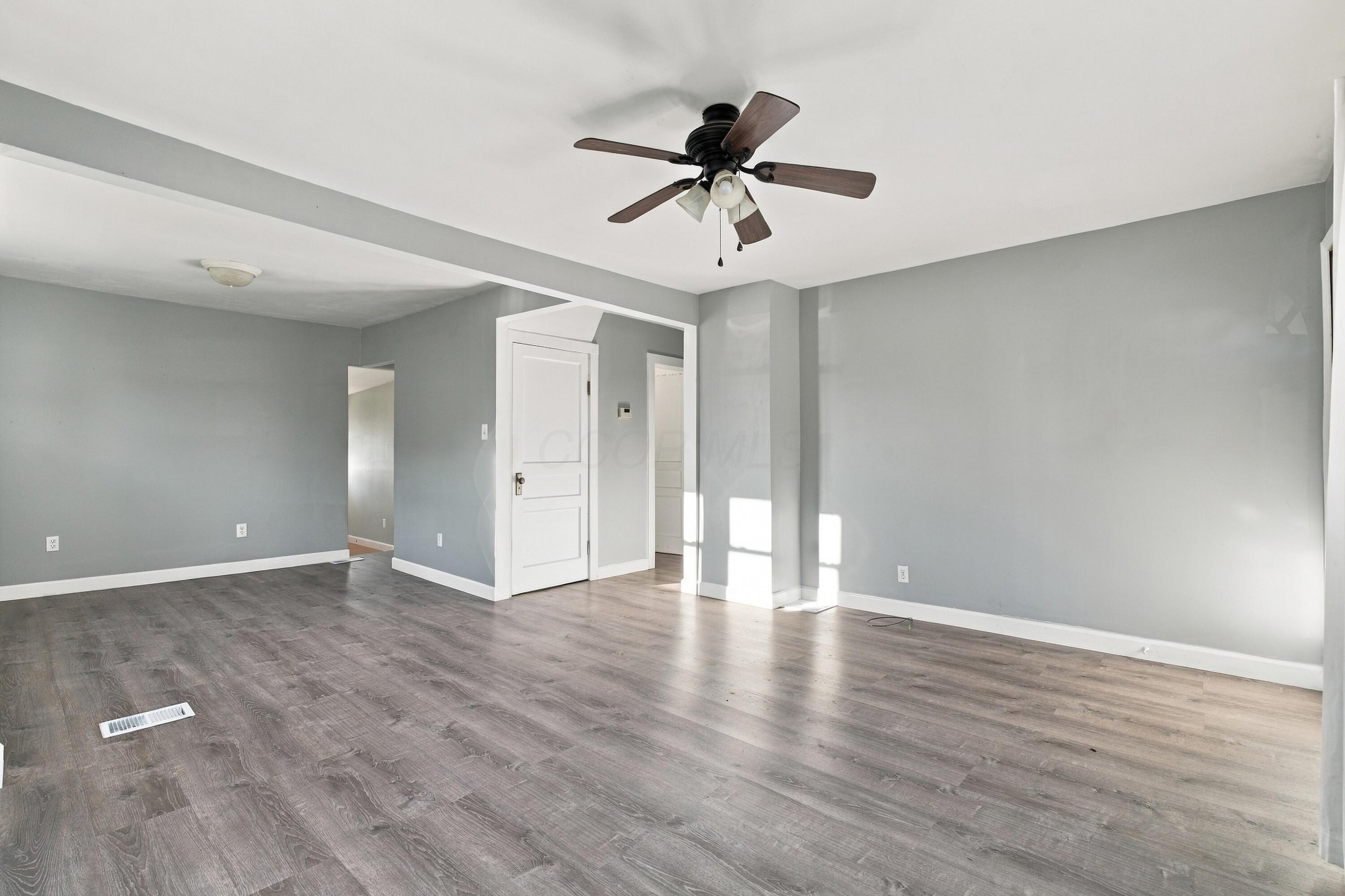 33 W Postal Avenue Property Photo 6