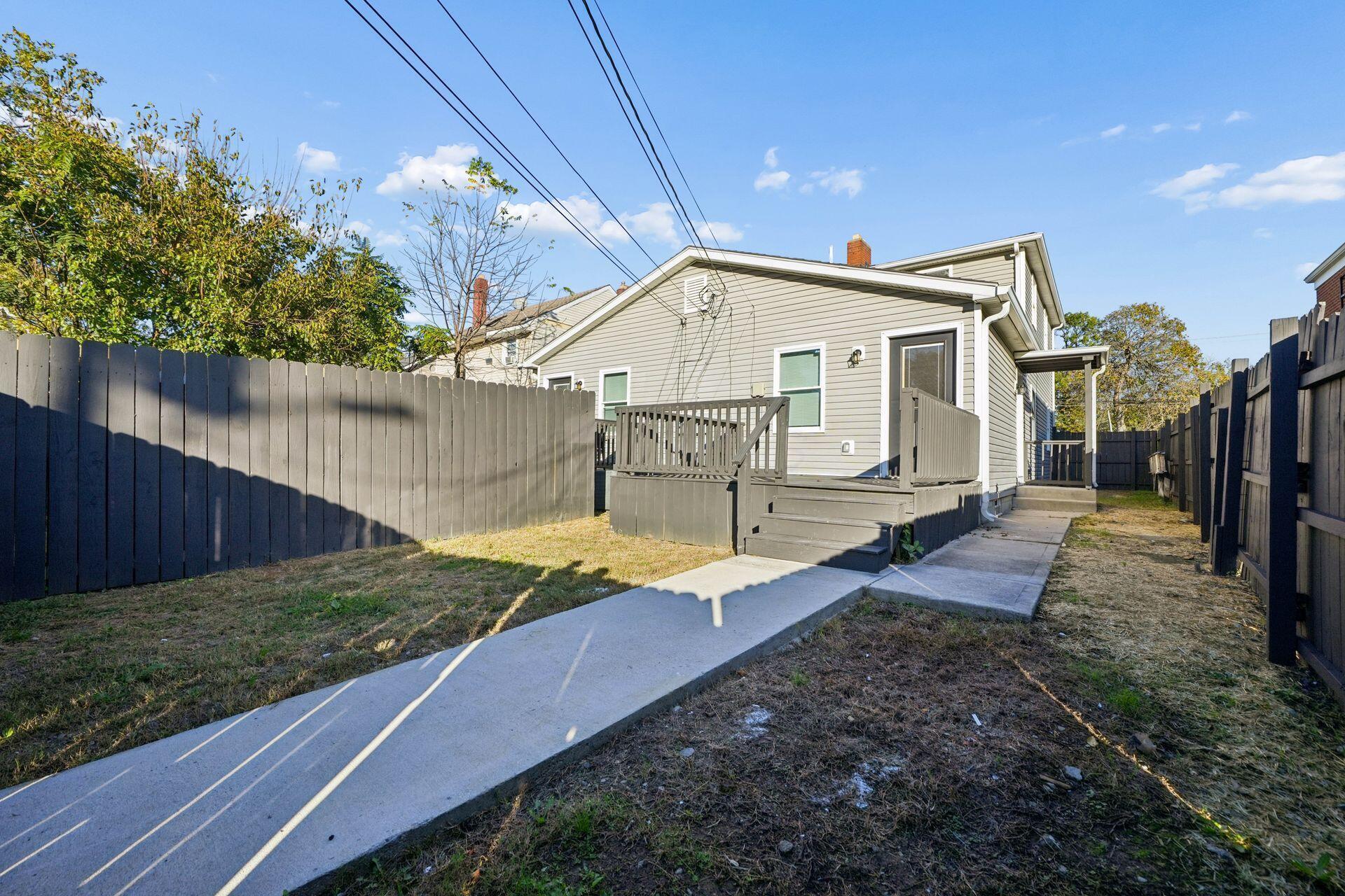 2861-2863 Cleveland Avenue Property Photo 19