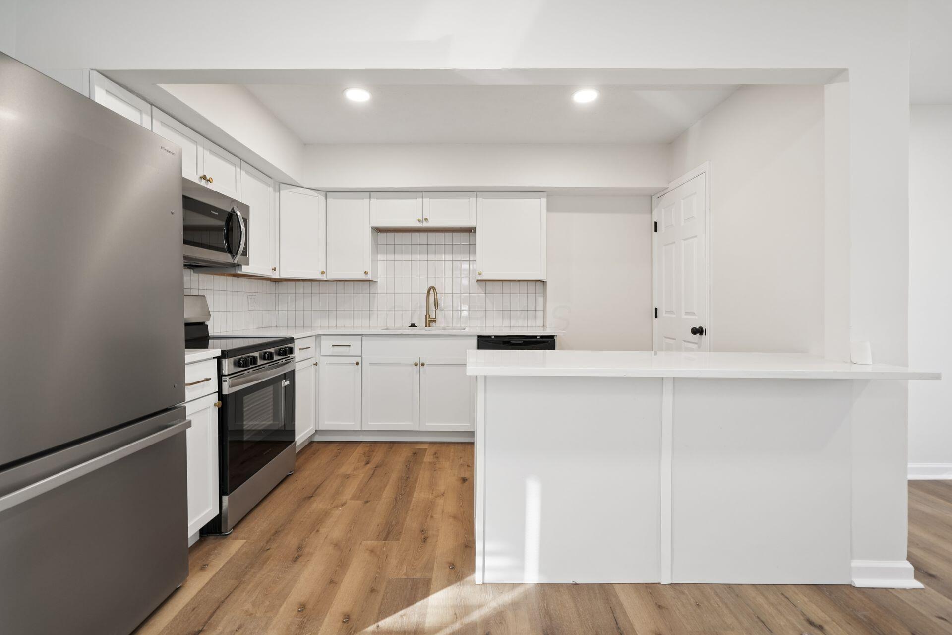 2861-2863 Cleveland Avenue Property Photo 23