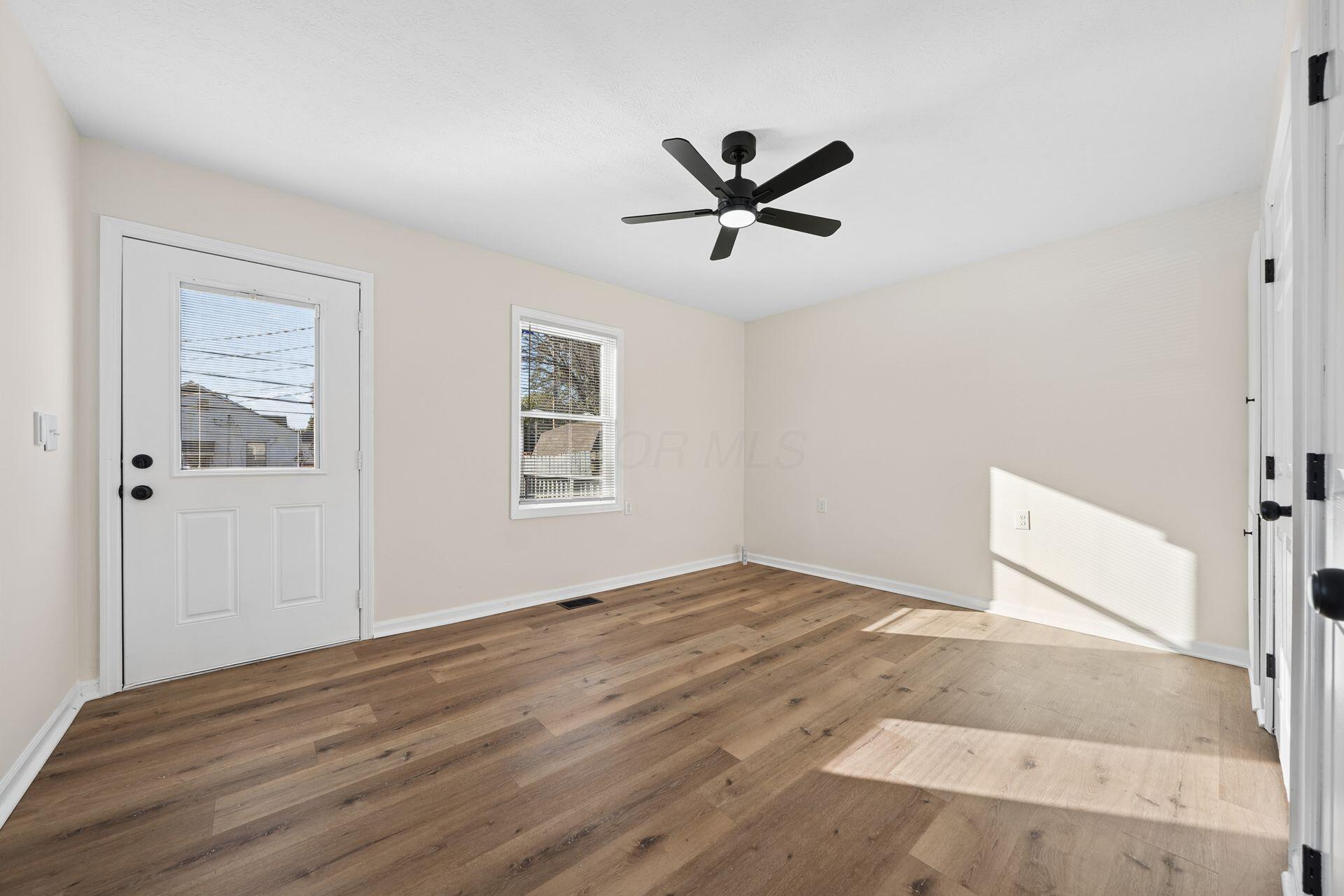 2861-2863 Cleveland Avenue Property Photo 25