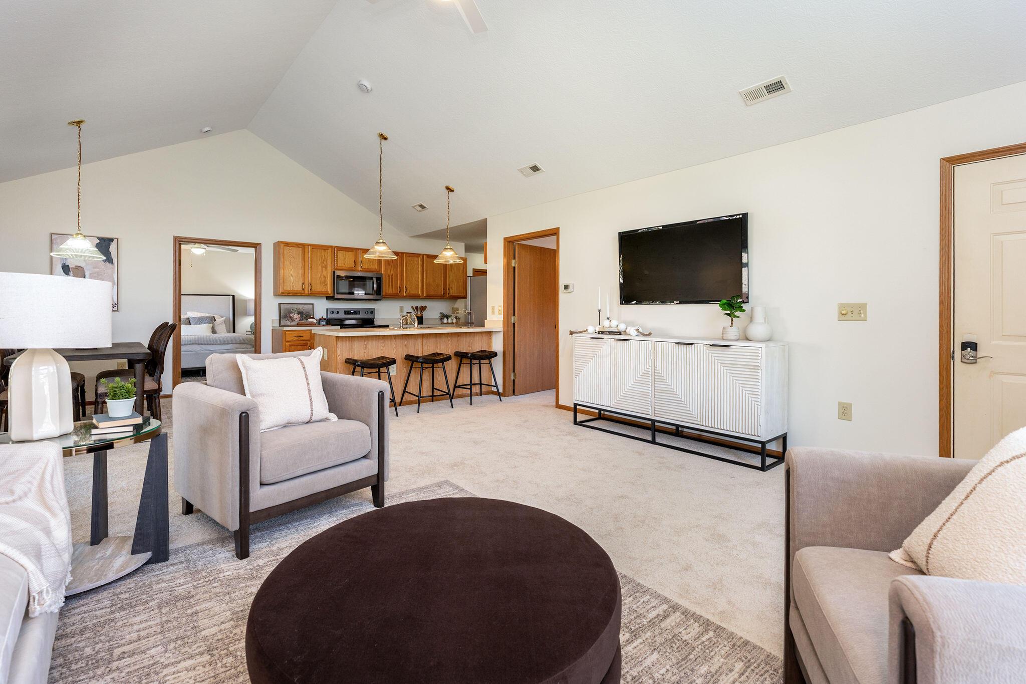6837 Ridge Rock Drive Property Photo 7