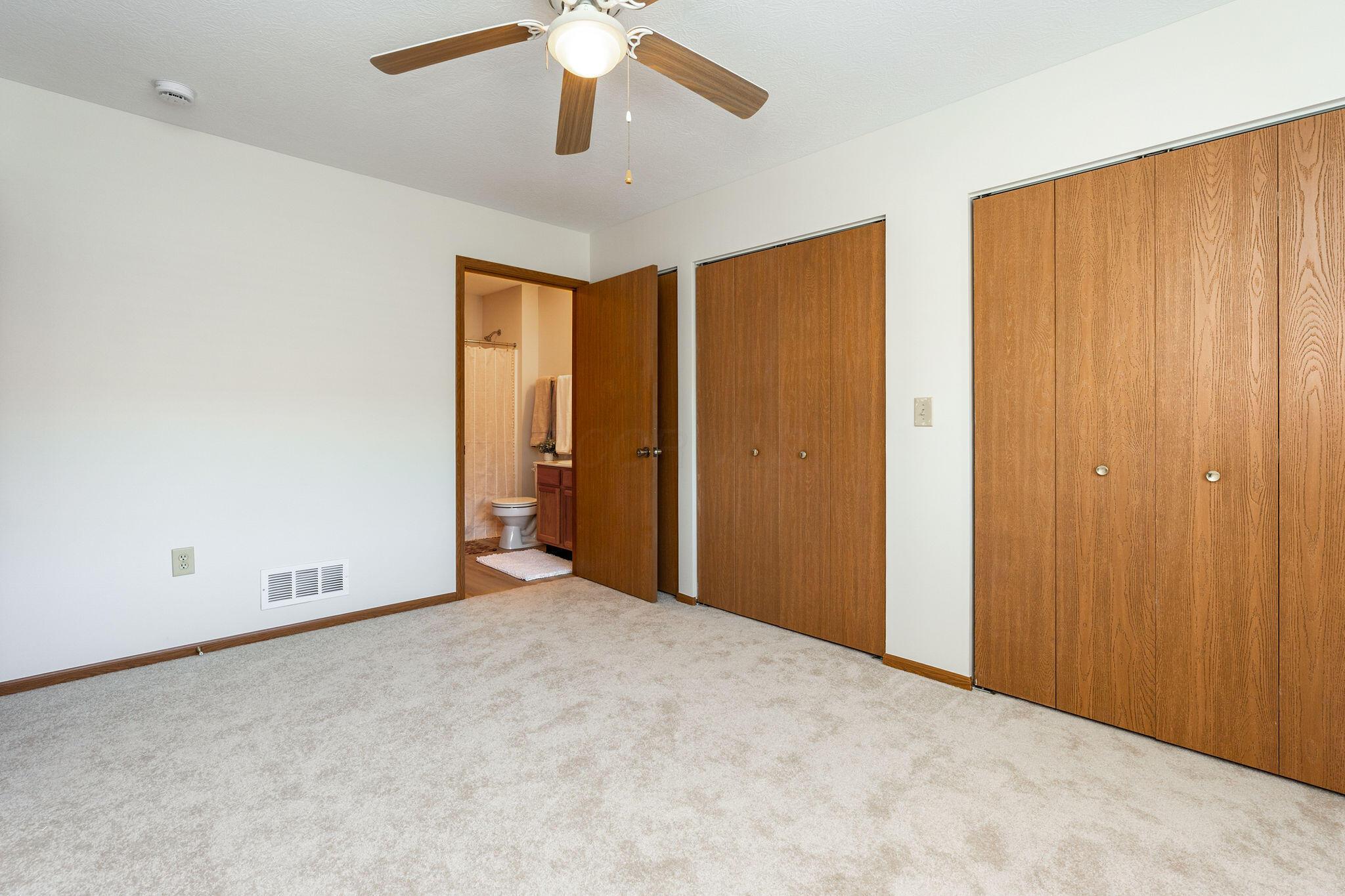 6837 Ridge Rock Drive Property Photo 24