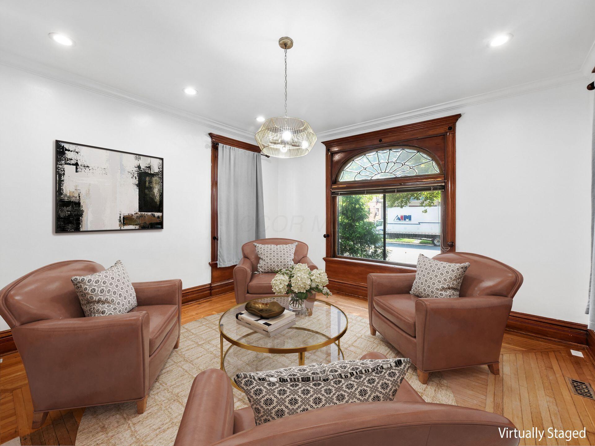 1227 Neil Avenue Property Photo 4
