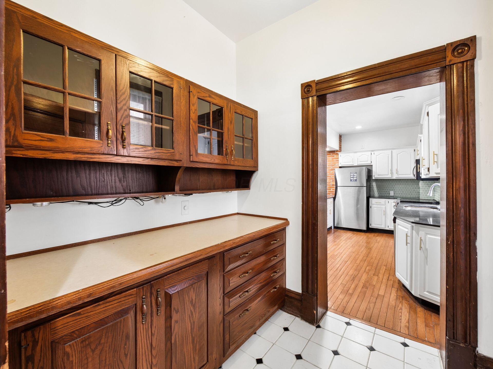 1227 Neil Avenue Property Photo 12