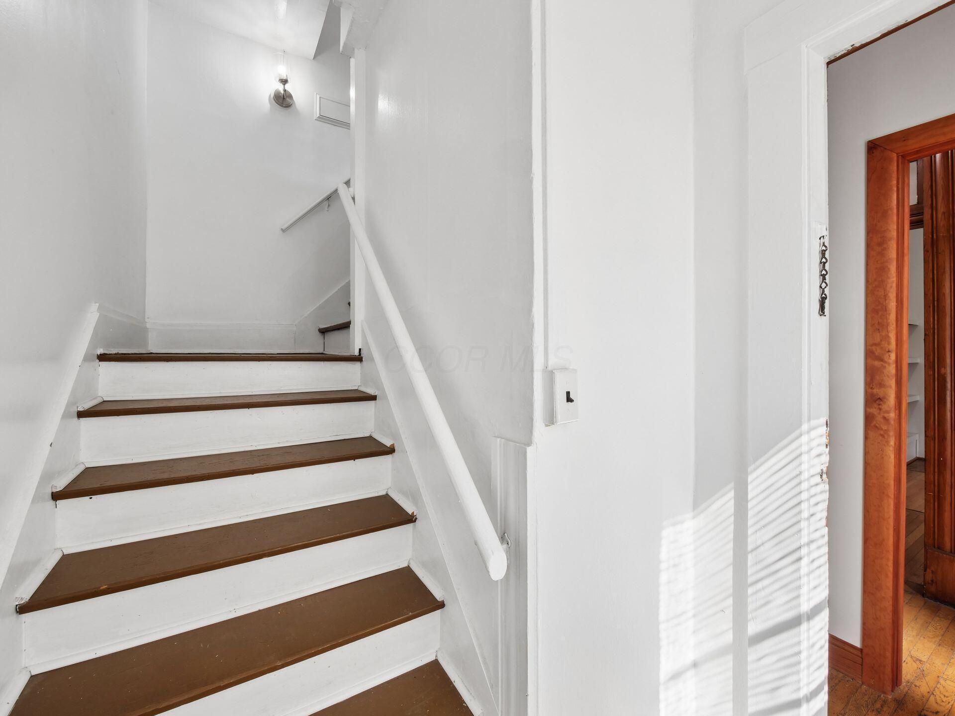 1227 Neil Avenue Property Photo 32
