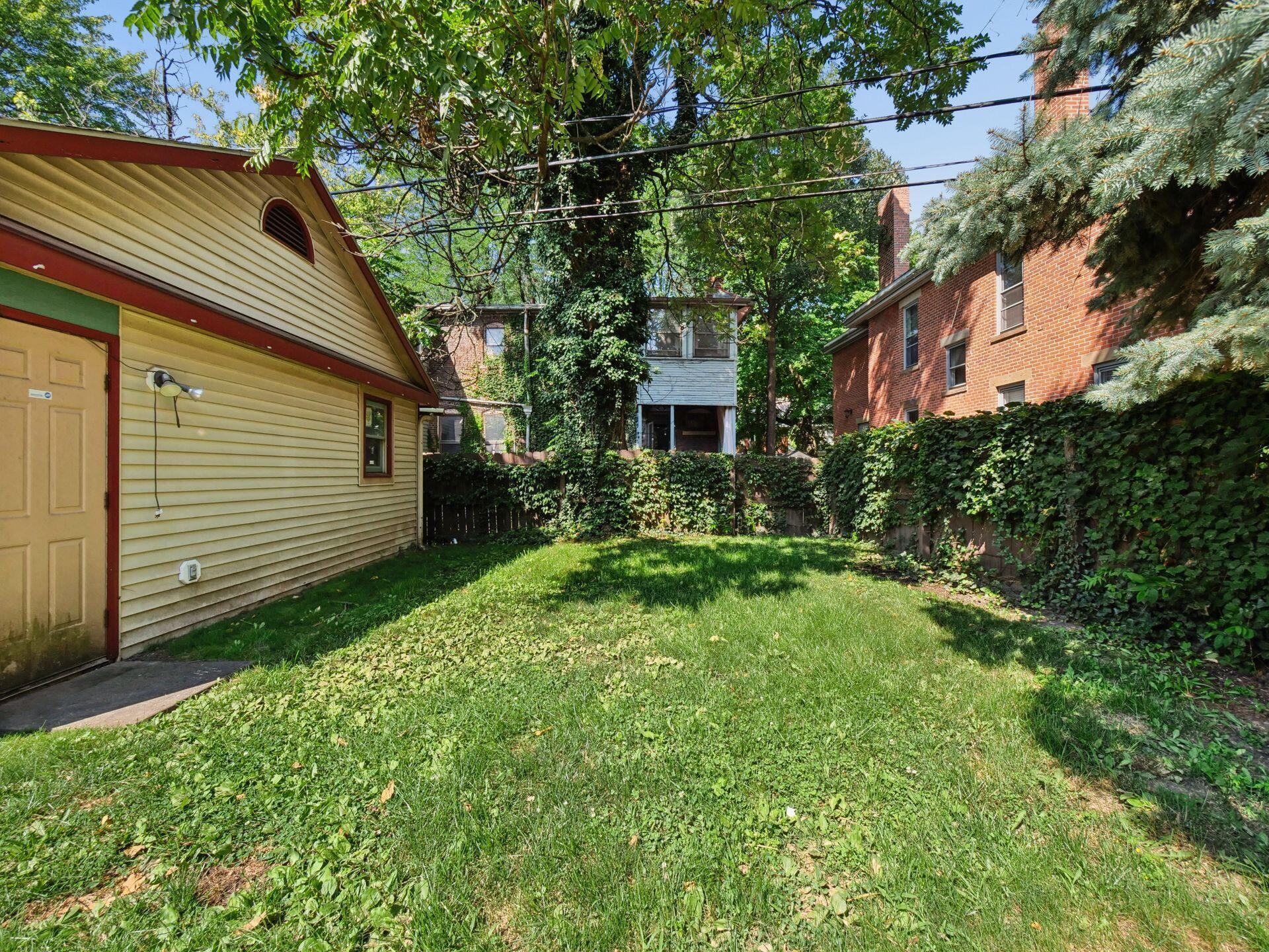 1227 Neil Avenue Property Photo 49