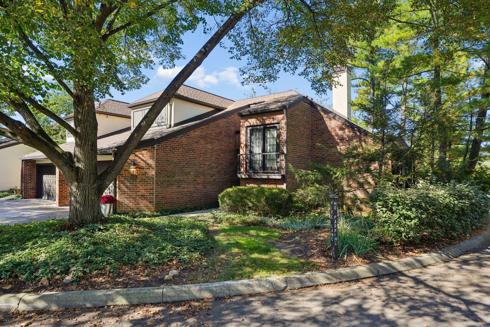 225 Saint Pierre Street