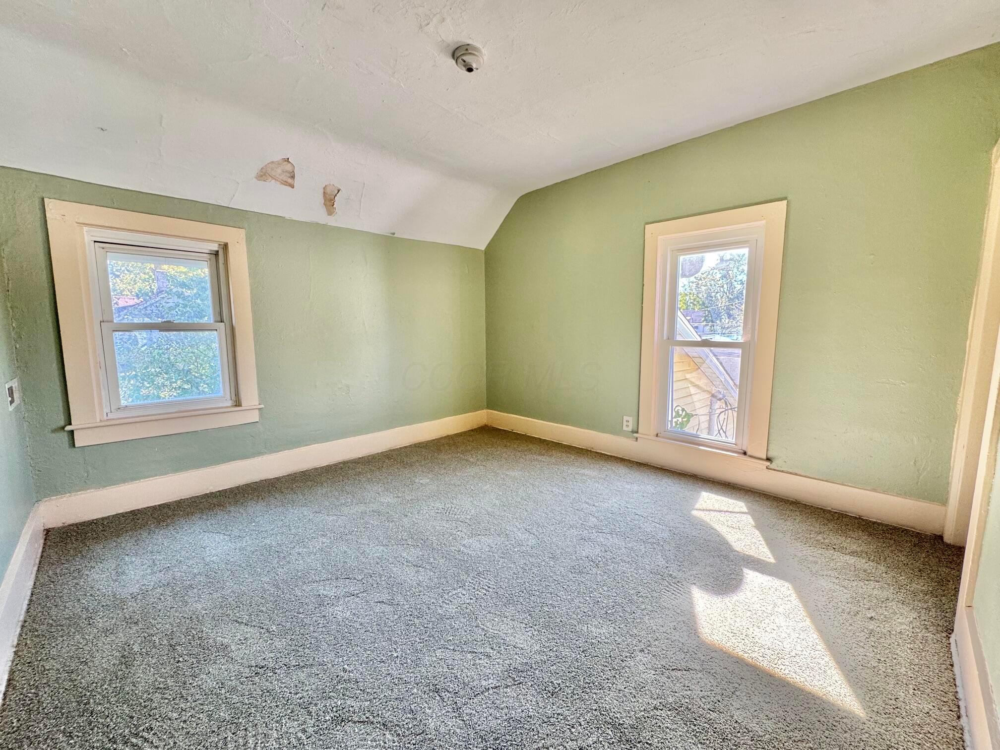 511 W Maple Street Property Photo 12