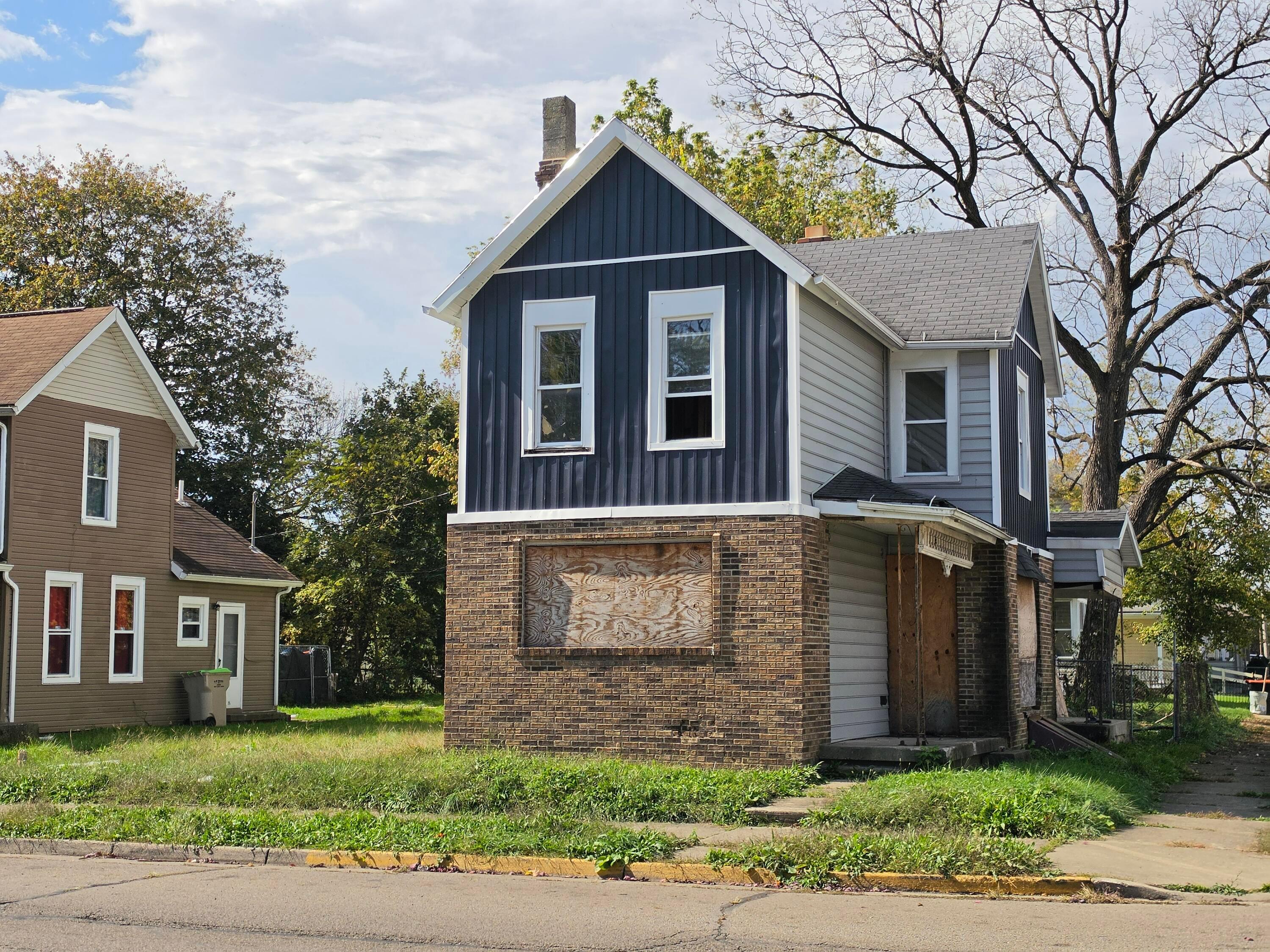 1001 Clifton Avenue Property Photo 1
