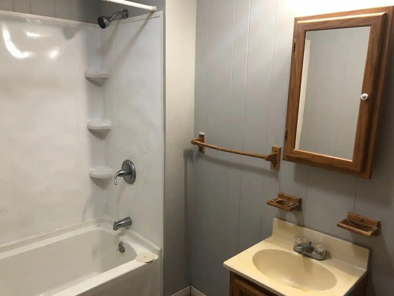 24 W Main Street Property Photo 9