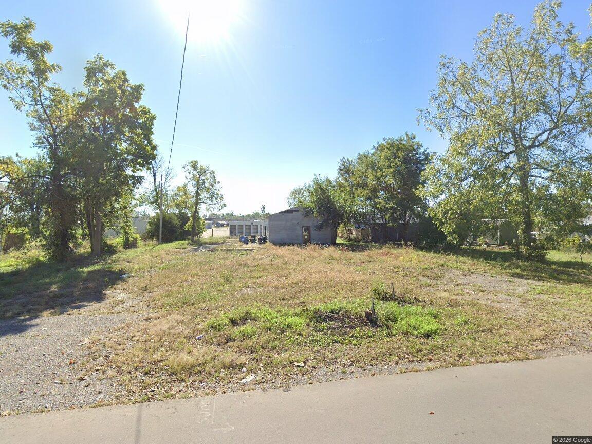 226039989 Property Photo 1