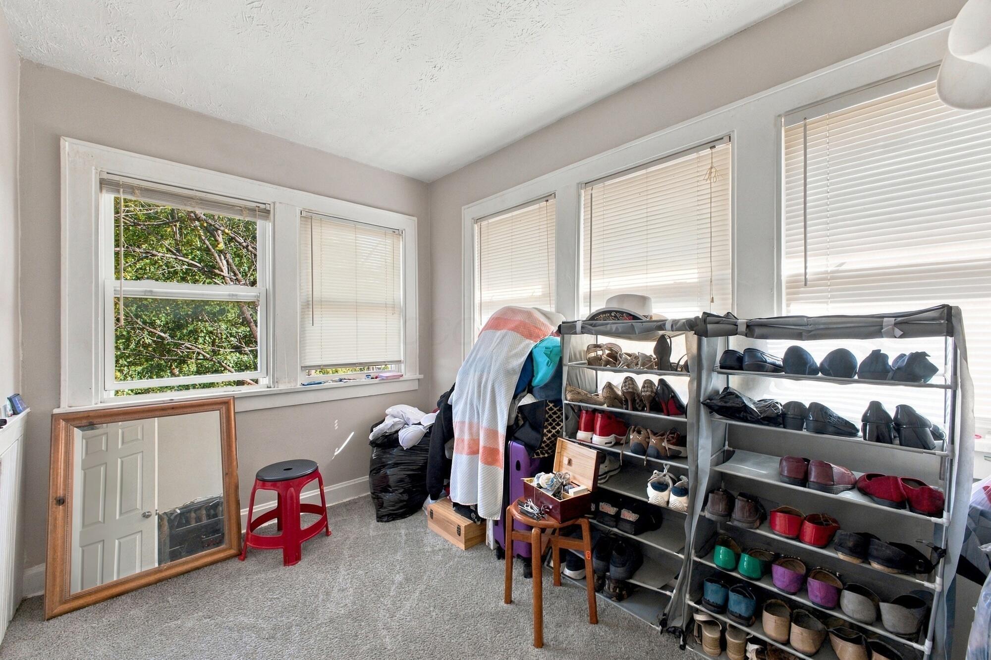 616-618 S Ogden Avenue Property Photo 16