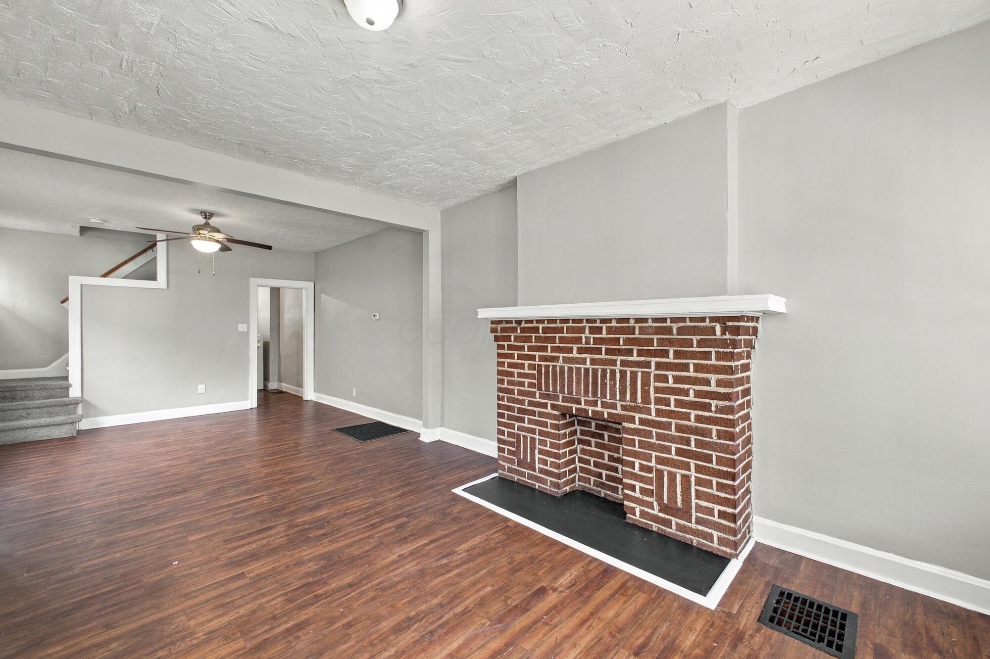 616-618 S Ogden Avenue Property Photo 24