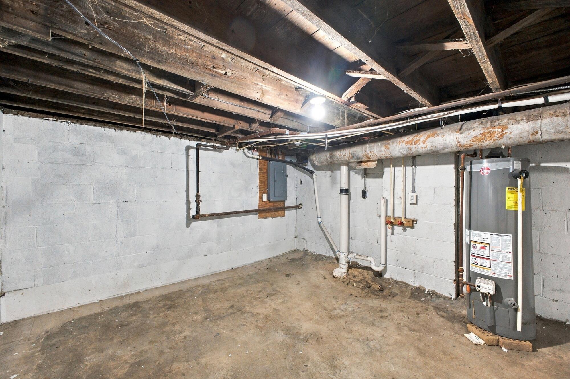 616-618 S Ogden Avenue Property Photo 38