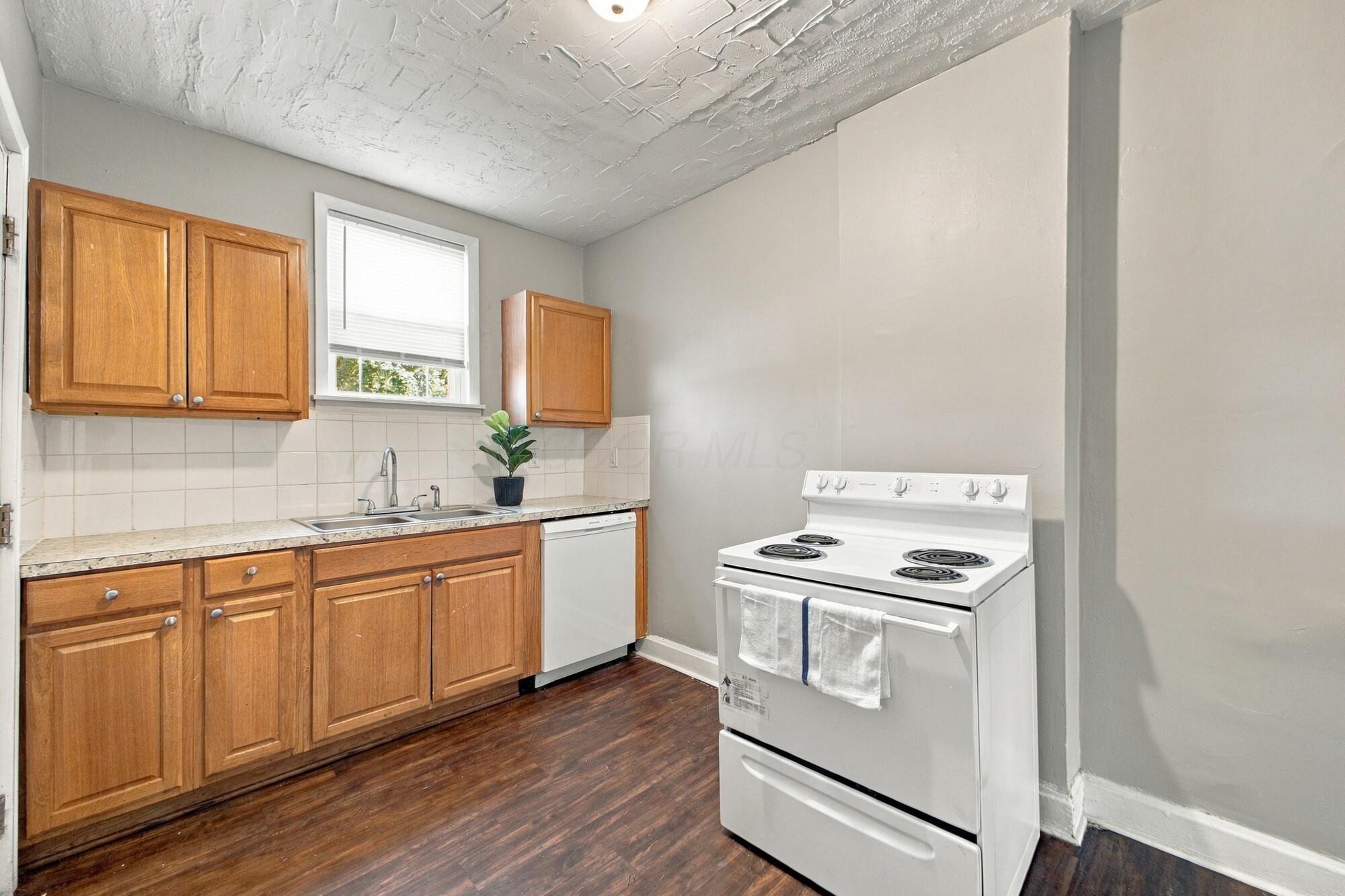 616-618 S Ogden Avenue Property Photo 49