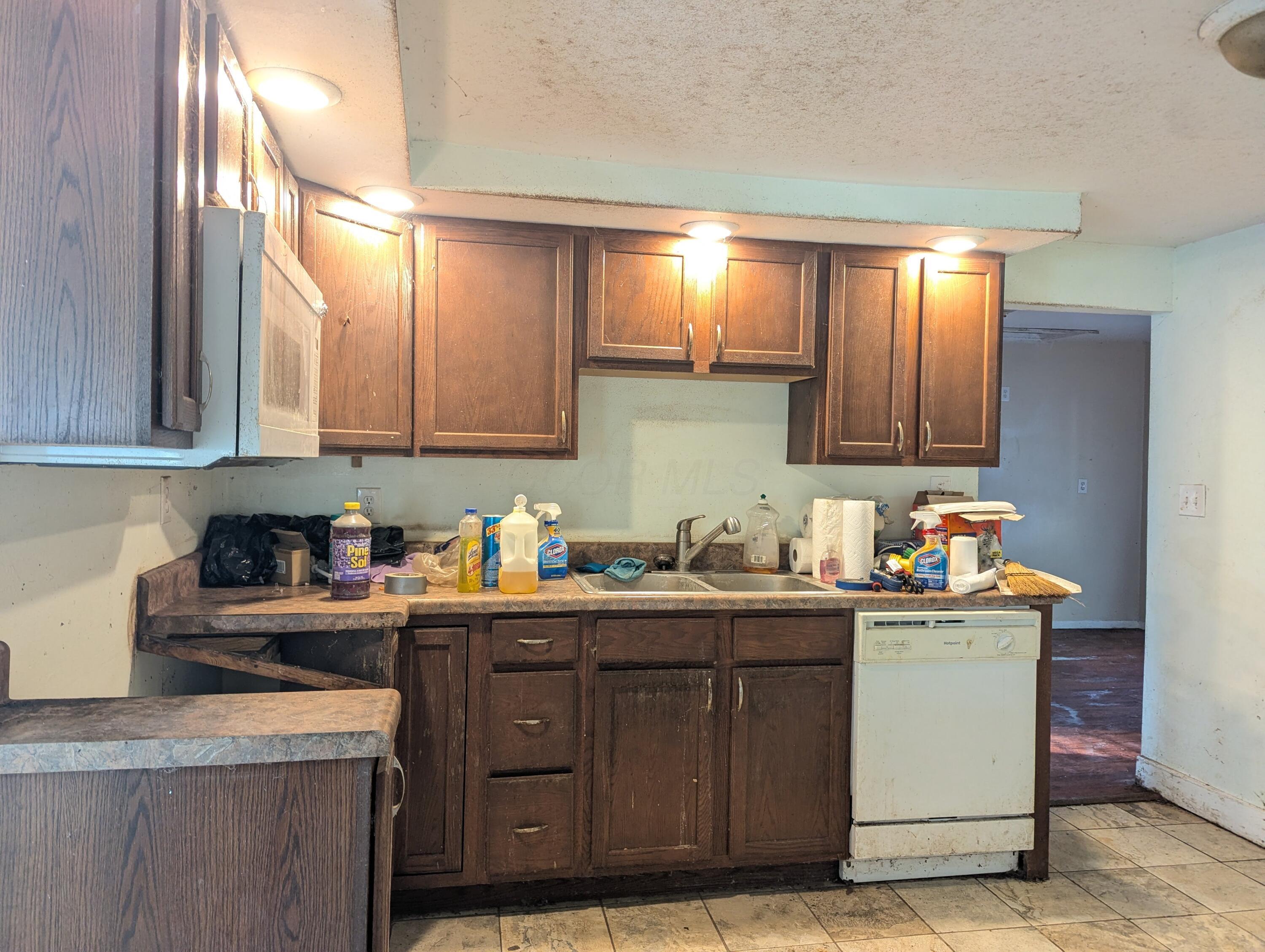 2744 Sunset Avenue Property Photo 5