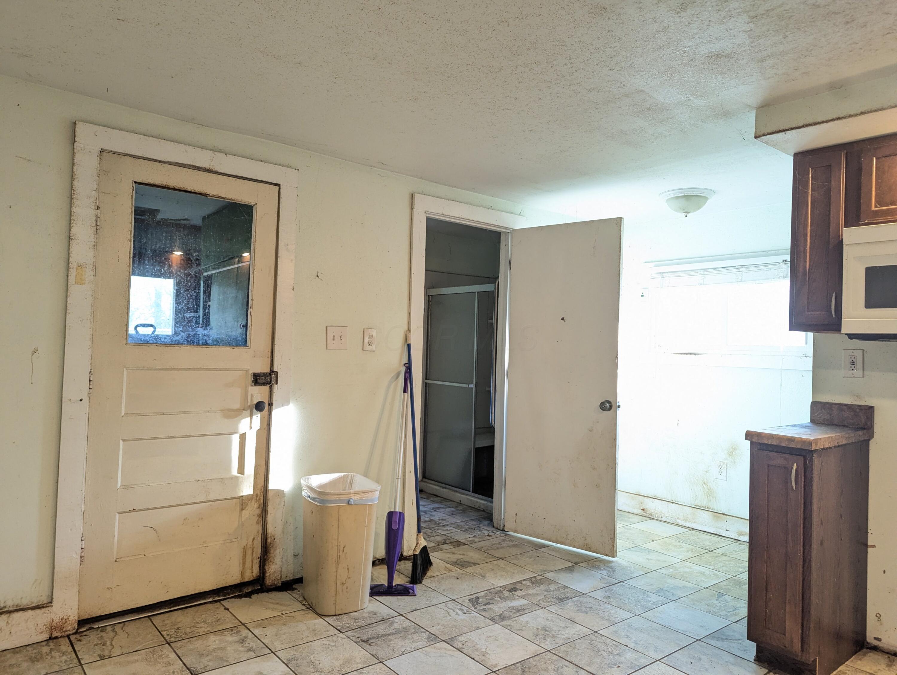 2744 Sunset Avenue Property Photo 6