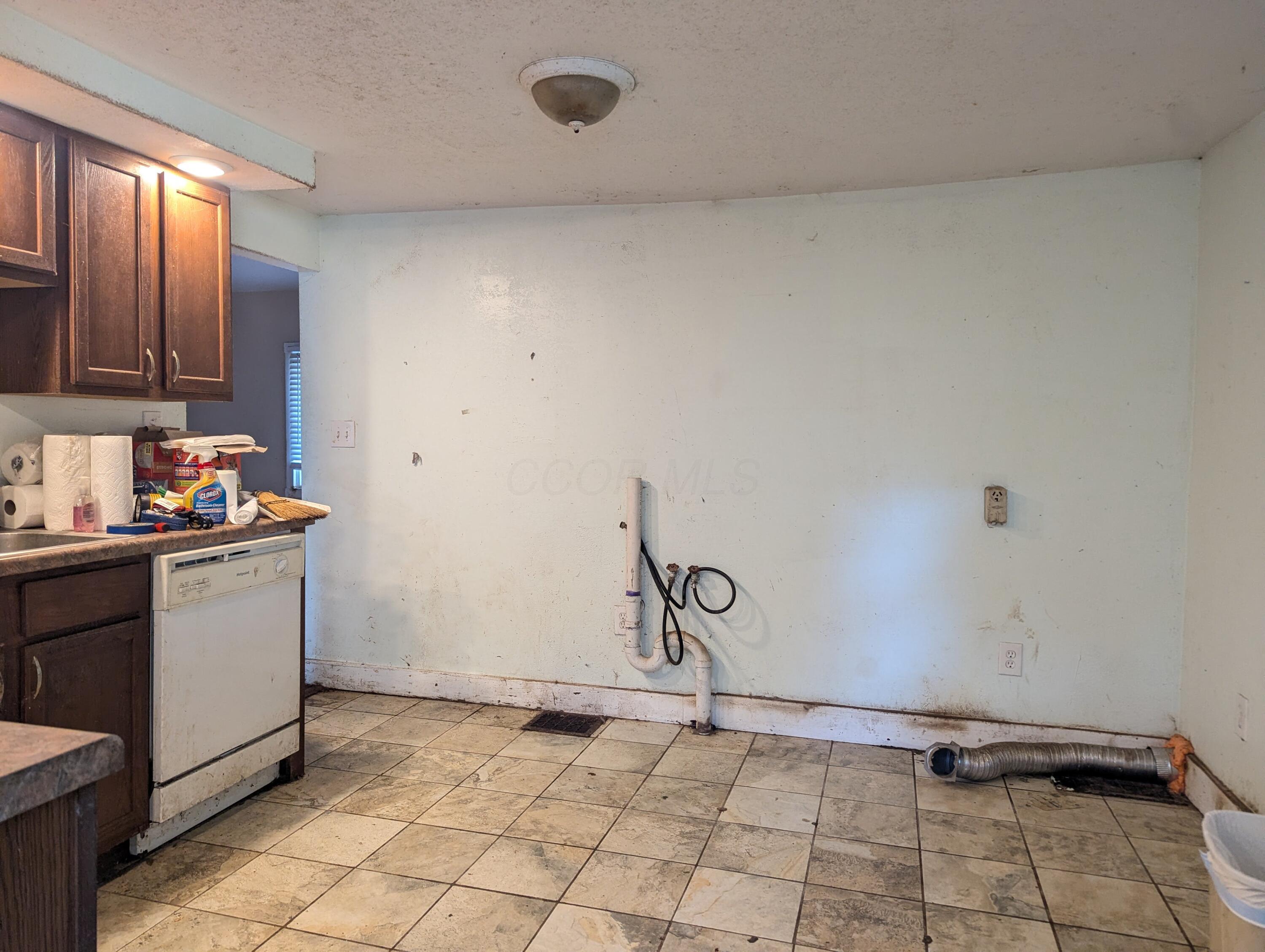 2744 Sunset Avenue Property Photo 7