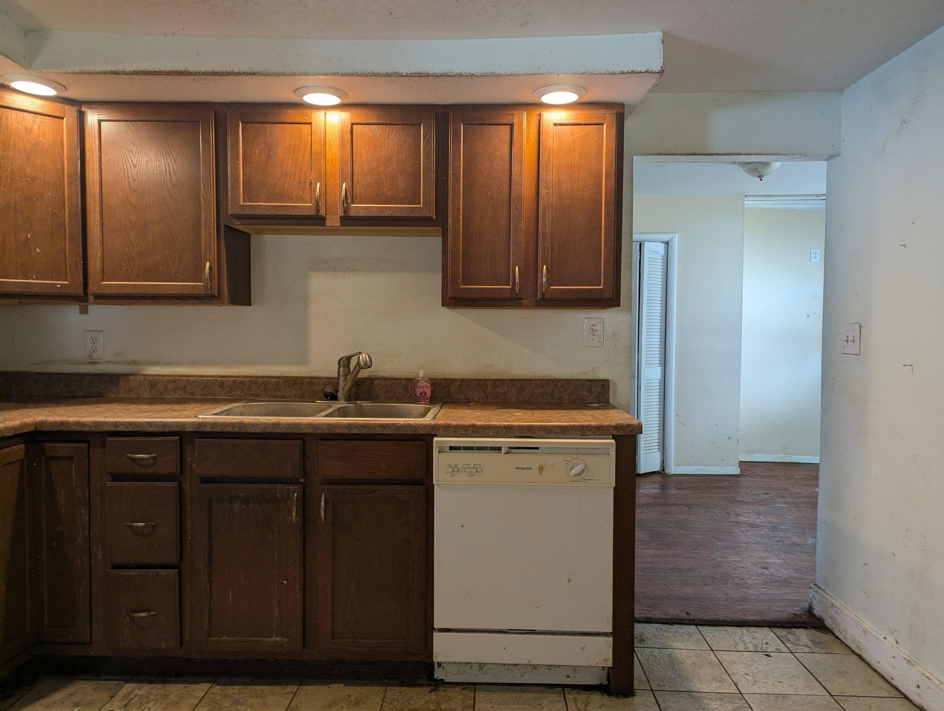 2744 Sunset Avenue Property Photo 7