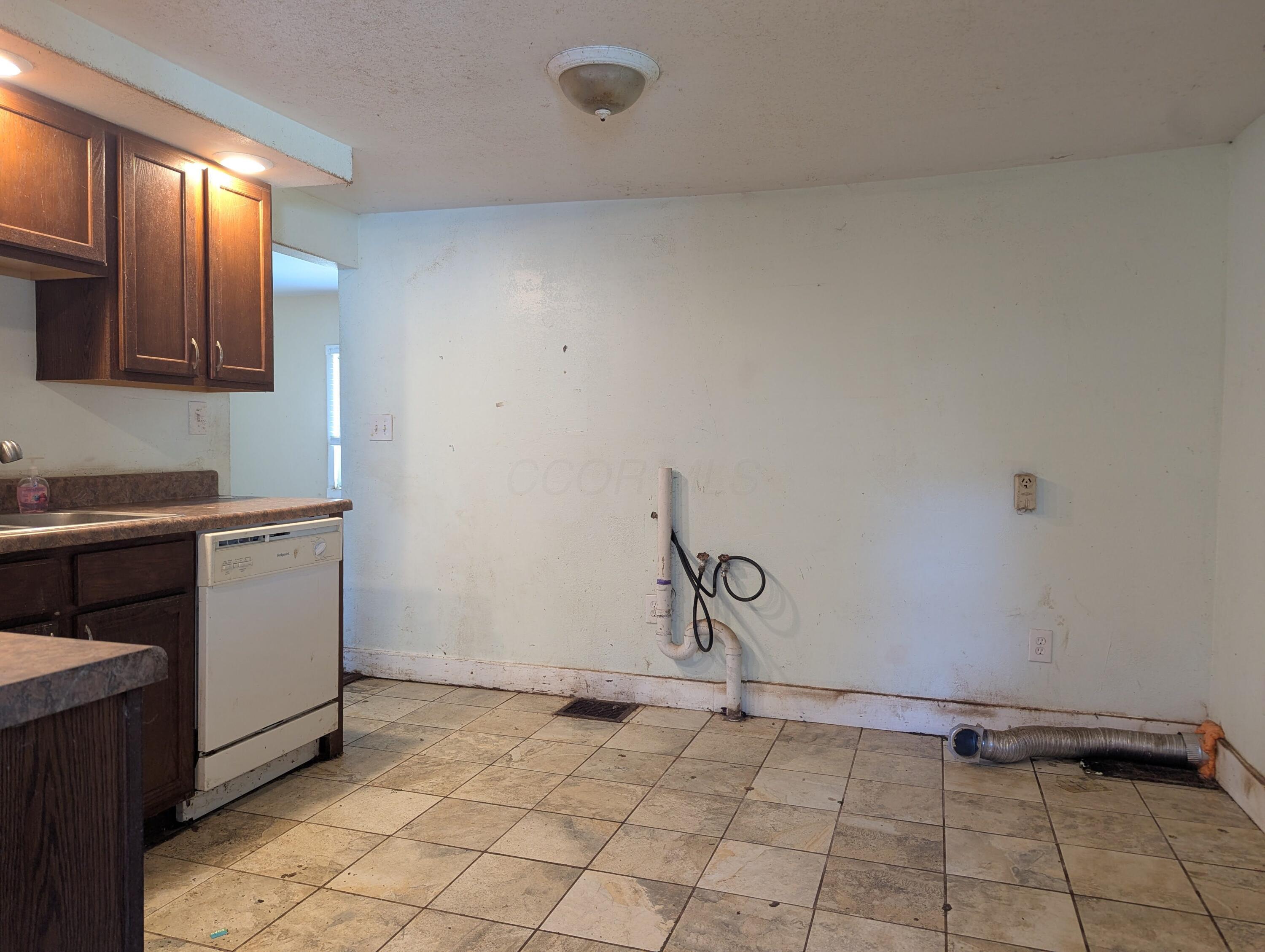 2744 Sunset Avenue Property Photo 8