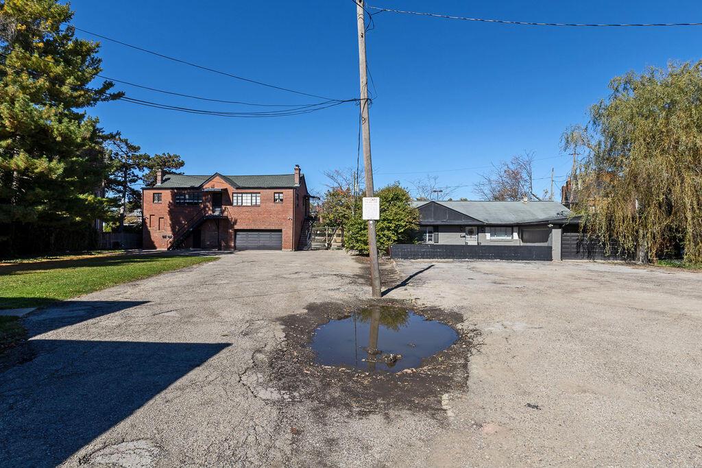 226040063 Property Photo 10
