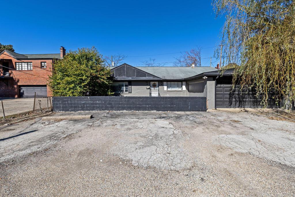 226040063 Property Photo 12