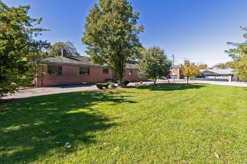 226040063 Property Photo 18