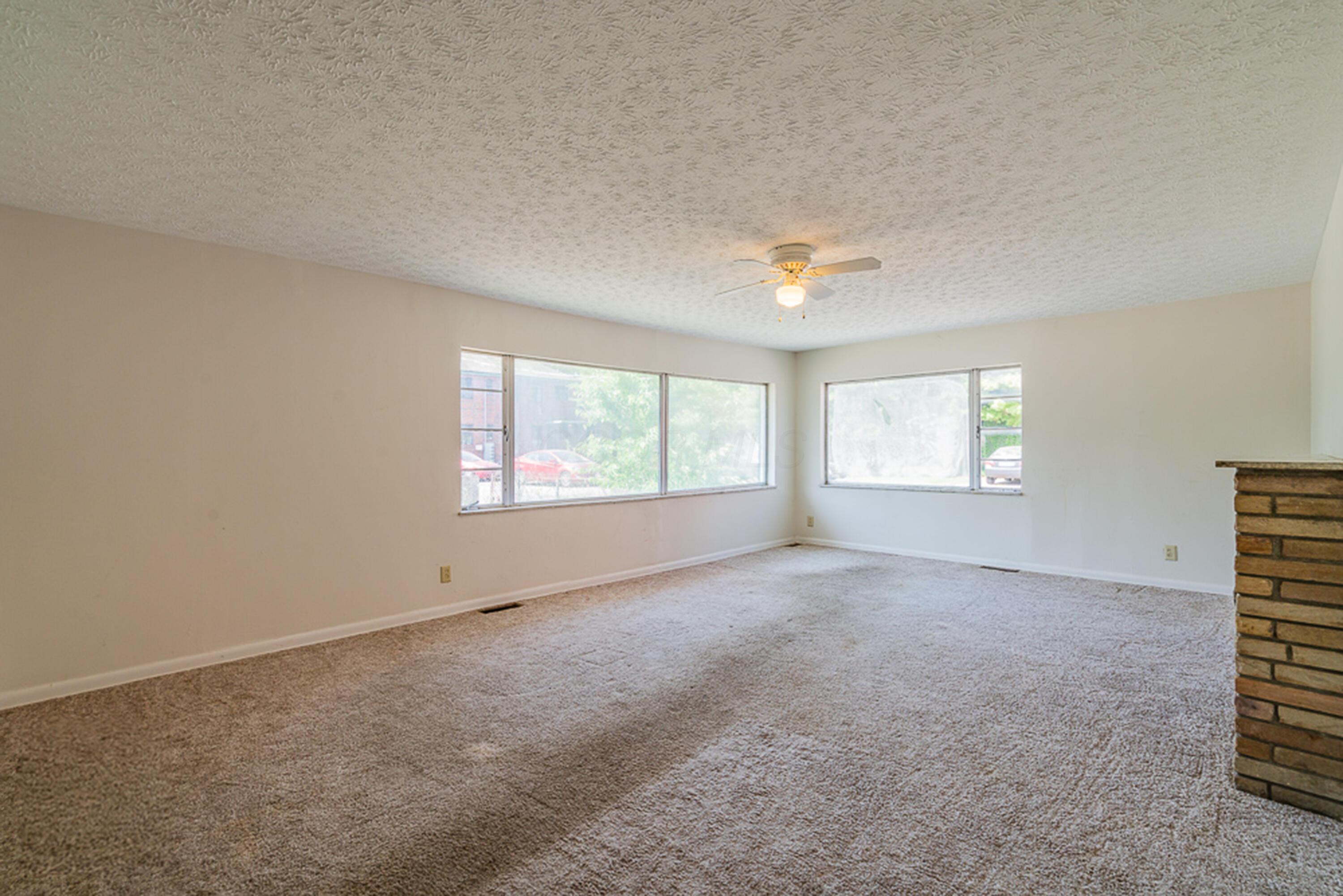 226040063 Property Photo 54