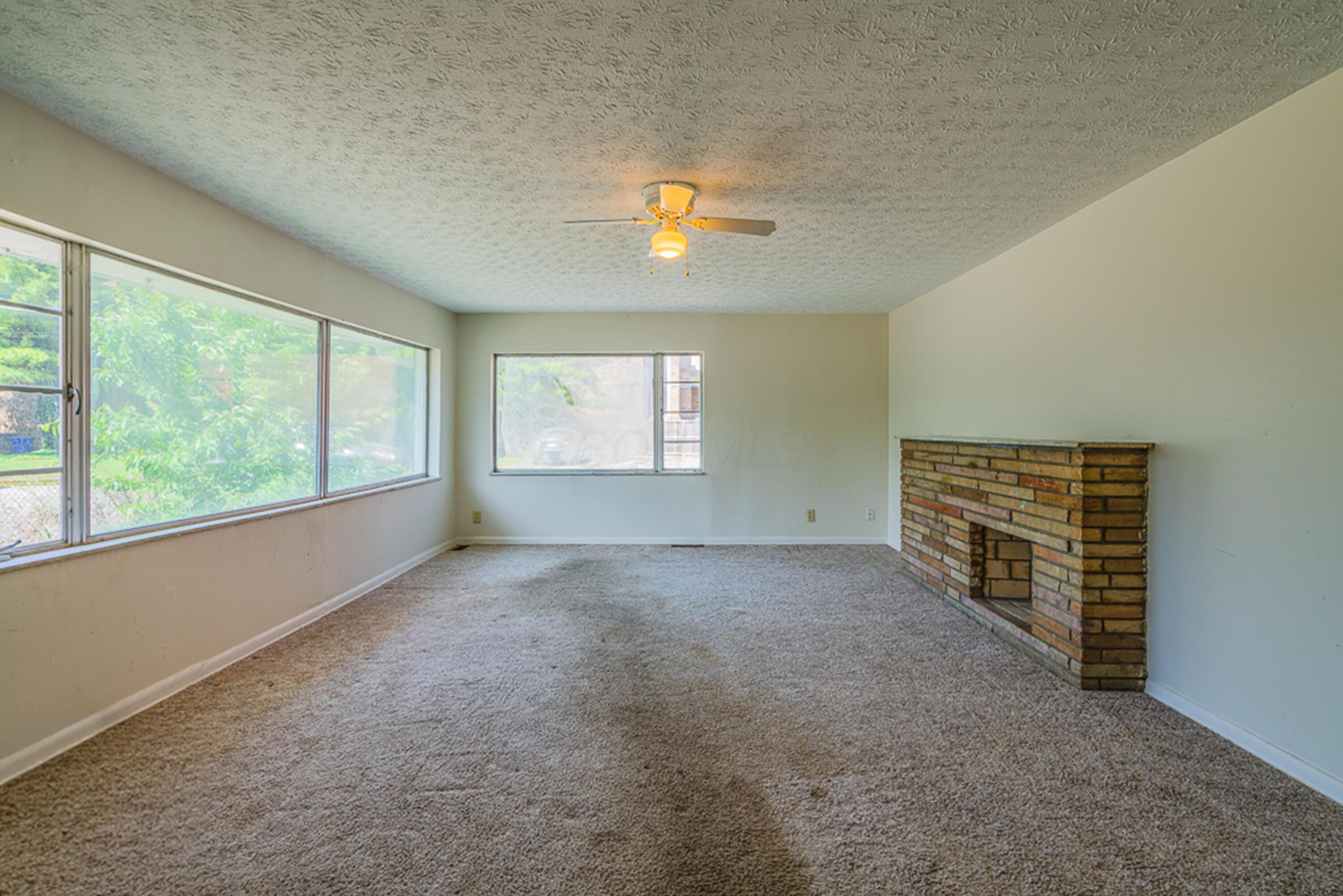 226040063 Property Photo 58