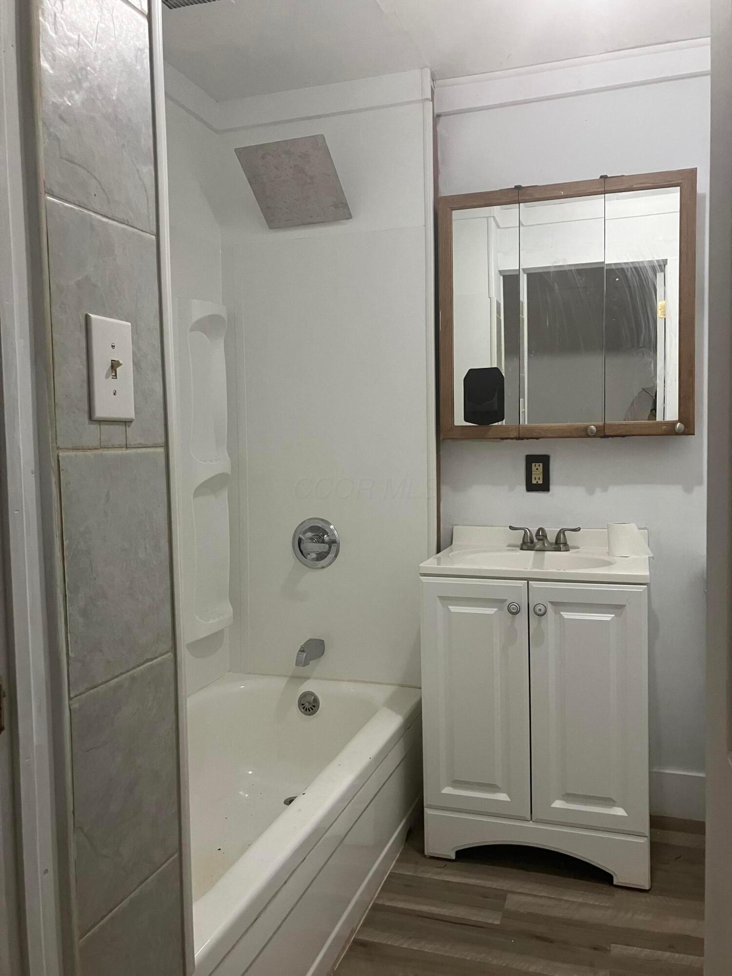 2730 Sullivant Avenue Property Photo 24