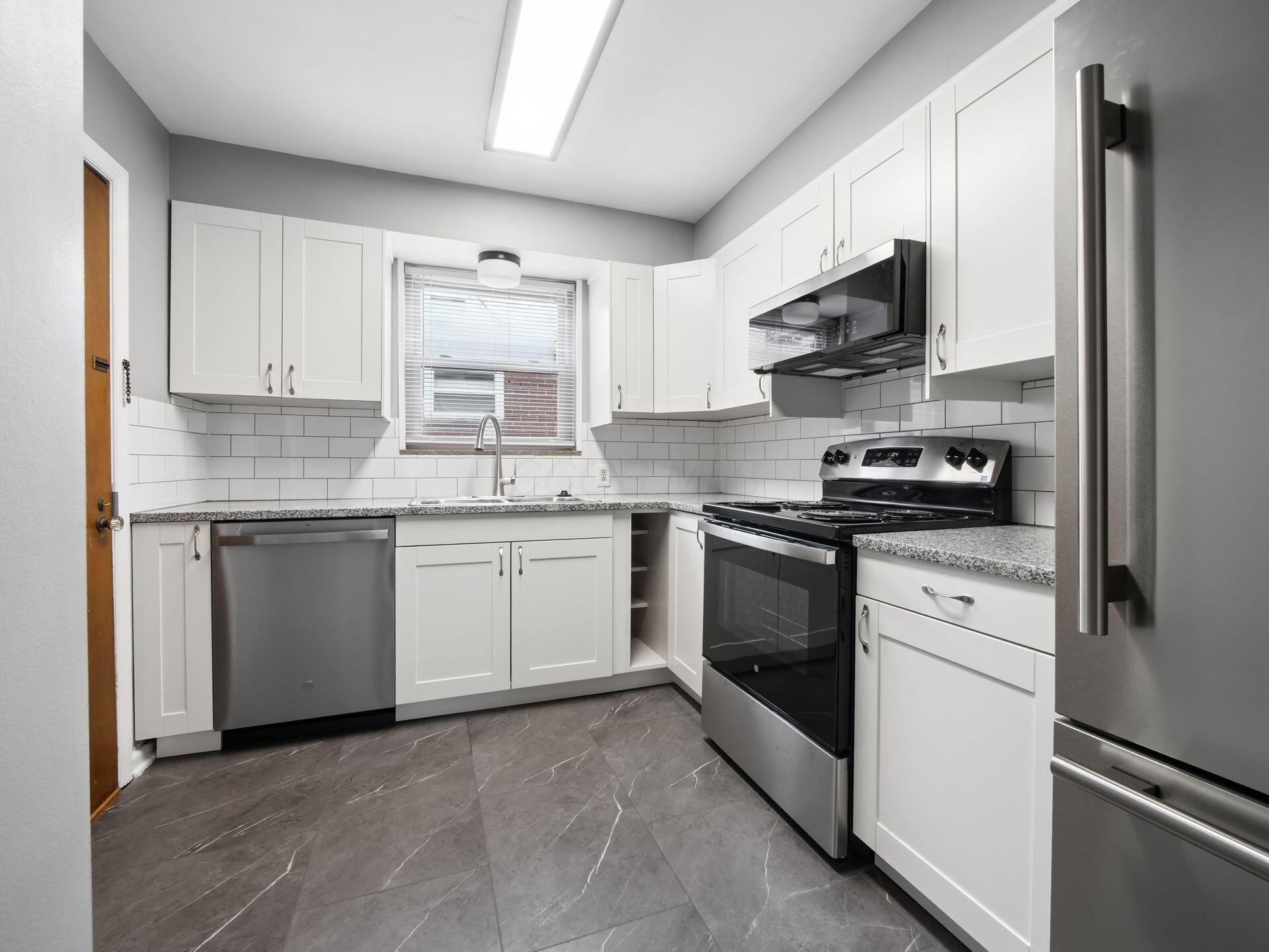 1796 Northwest Boulevard, A & B Property Photo 7